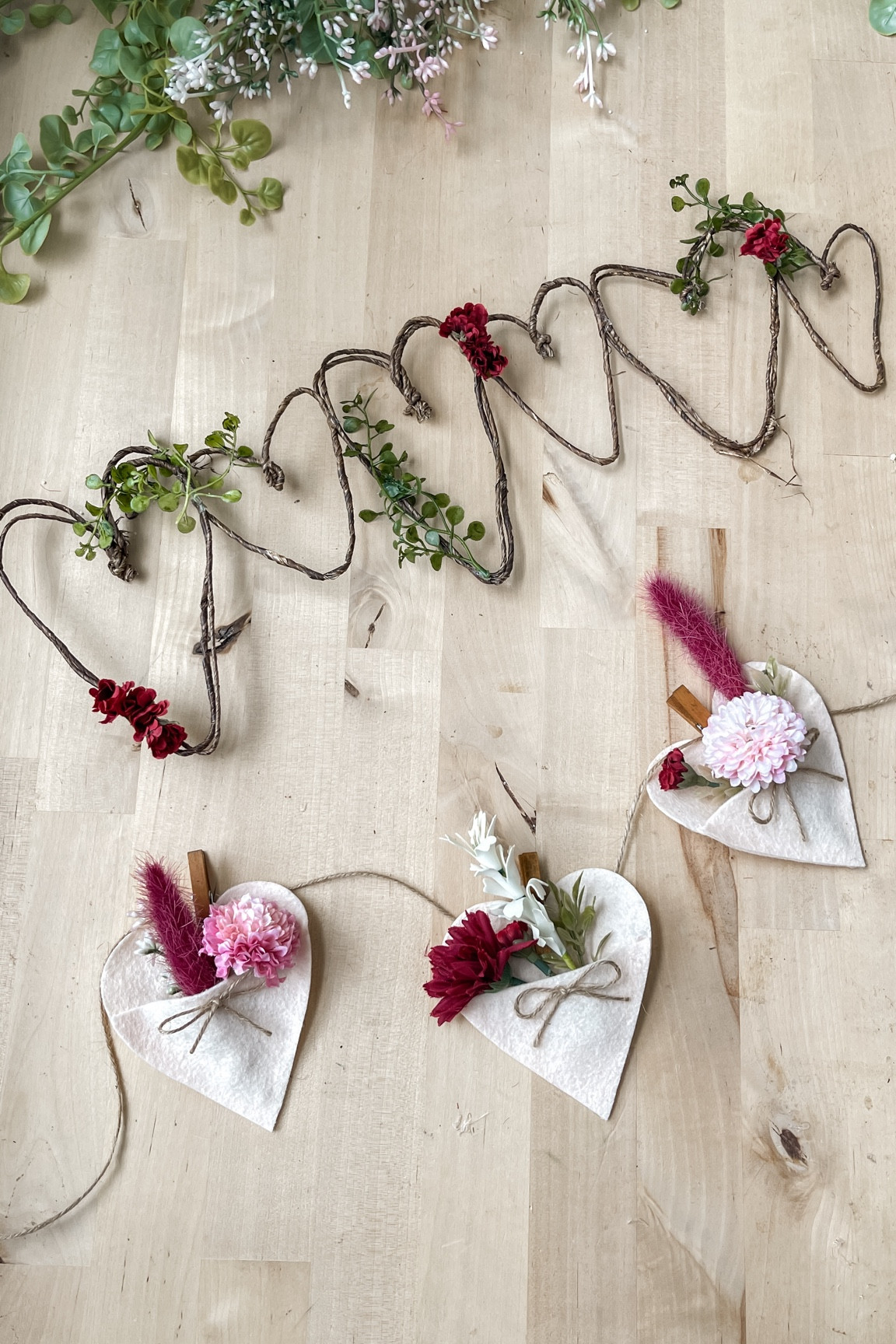 I use floral vine/wire to make faux grapevine garlands!

#LTKSeasonal #LTKHome