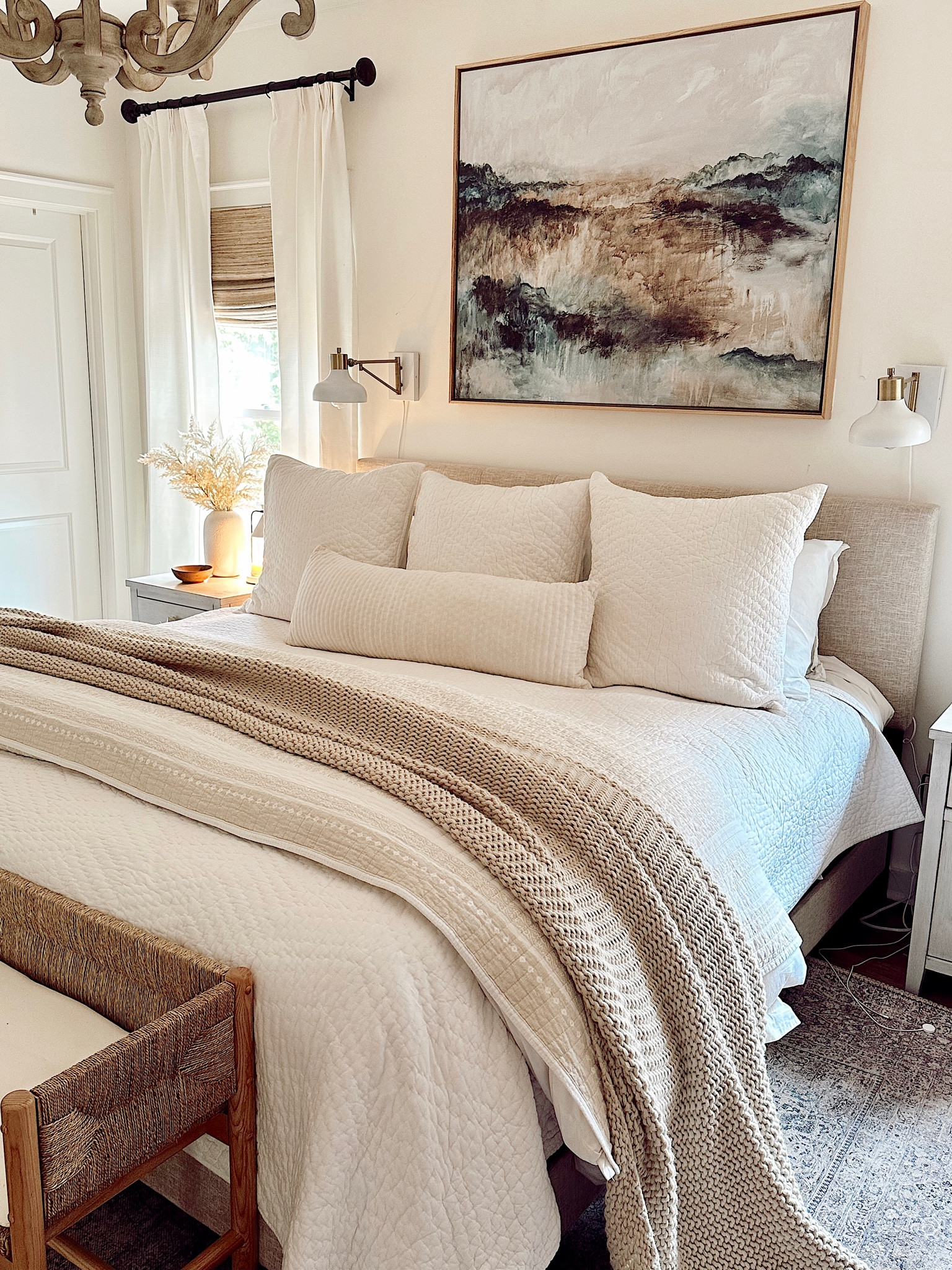 Bedroom // Bedding // Master bedroom // Bedroom decor // Bedroom inspiration // Home decor

#LTKSeasonal #LTKhome #LTKstyletip