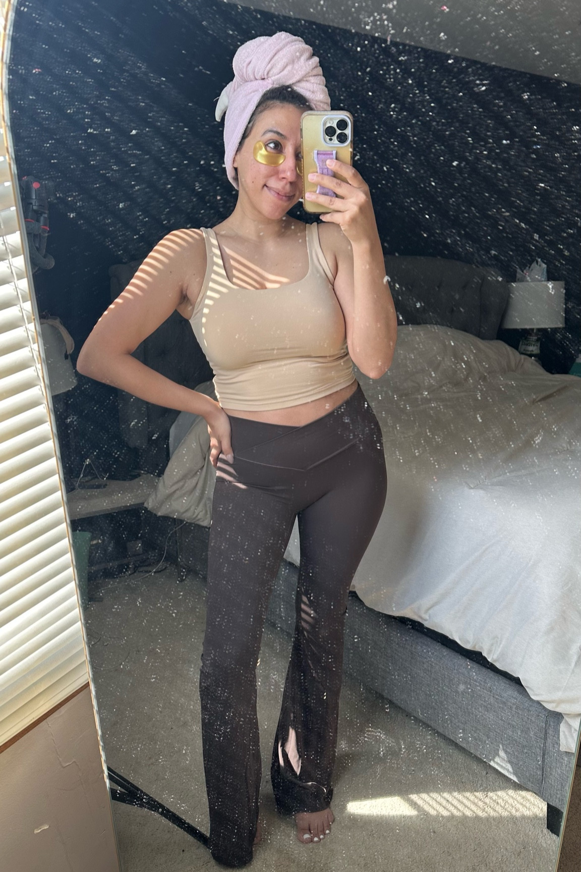 I swear I dust this mirror every other day 😂 wearing my fave comfy combo, small in both!

#LTKfindsunder50 #LTKstyletip #LTKsalealert