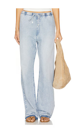 Ultra Featherweight Logan Beach Jeans in Kierra | Revolve Clothing (Global)