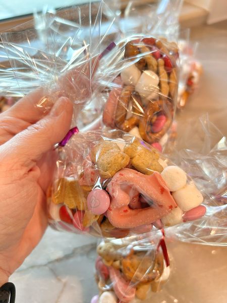 We made some Valentine’s Day Trail Mix to snack on but it would definitely work for class exchanges or to gift. Also a nice party or Galentines celebration treat!

All items are from Target and this would be good with peanuts or peanut M&Ms! 

We used Teddy Grahams, mini marshmallows, 2 types of pretzels (chocolate covered heart ones included) and M&Ms! Yummy!

#LTKparties #LTKGiftGuide #LTKkids