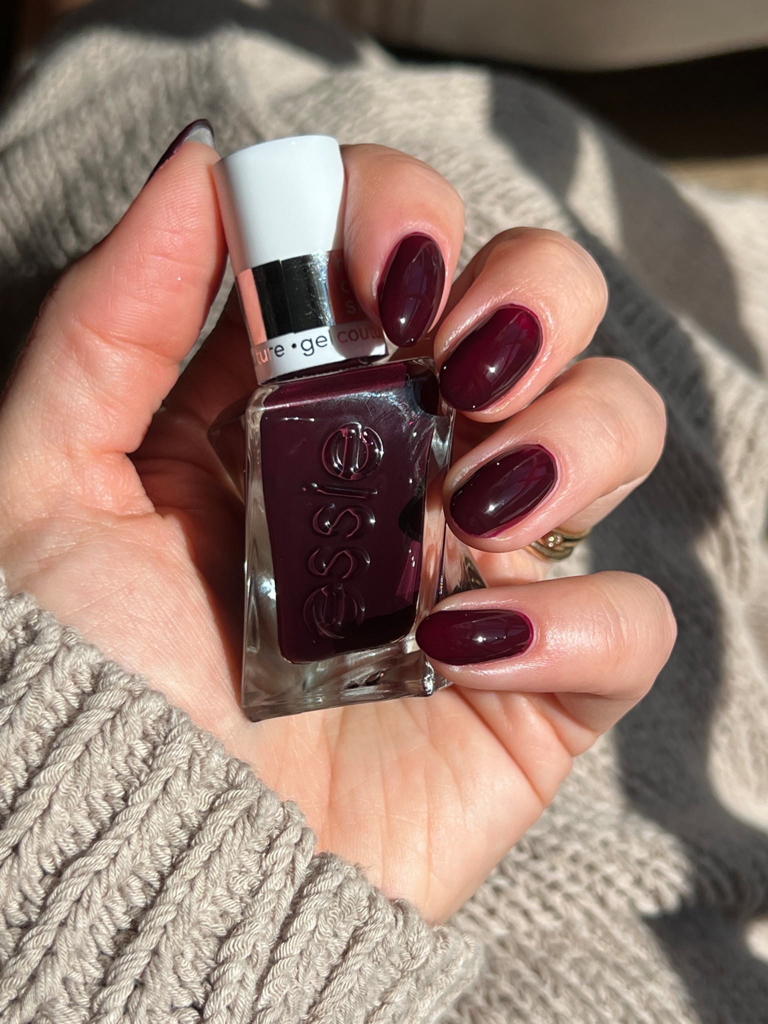 #ad wine colored nails for fall, don’t mind if i do! Wearing essie gel couture in model clicks. Linking this + some other favorite fall polishes here! @essie @target  #essielove #TargetPartner #Target @shop.LTK #liketkit #essie

#LTKBeauty #LTKFindsUnder50