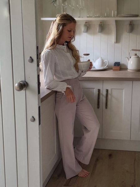 European outfit ideas - trouser pants & white button top makes the perfect classic outfit. 

Keep it casual or dress it up. I wore this all over Europe including the Cotswold, London, Italy, Rome, Florence, Milan, Venice, Tuscany, Paris, Versailles, Munich, Vienna, Salzburg, Switzerland and more…comfortable, easy, classic

I go one size up in the Sloan pants from Abercrombie & Fitch

Travel outfit, spring outfit, summer outfit, Embroidered shirt, cotton shirt, feminine style, cottage core, cream pants, wide leg pants, travel style, summer outfit, Europe outfit,
classic style, what to pack for Europe, European summer, cottage,  English countrysidee

#LTKfindsunder100 #LTKtravel #LTKstyletip