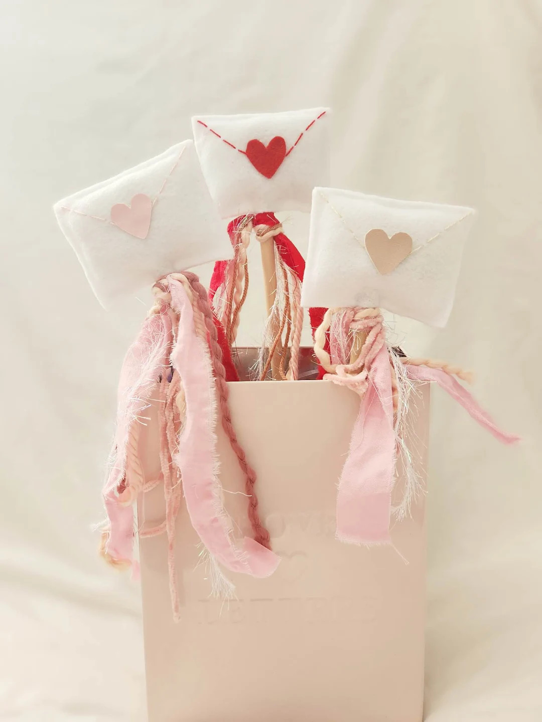 Valentine's Day Wand, Holiday Wands, Valentine's Mail, Pretend Play Wands, Felt Wands, Valentines... | Etsy (US)