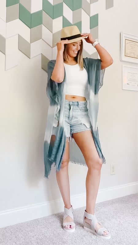 Love these shorts from American Eagle! 

Spring is right around the corner so I’m sharing some vacation outfit ideas that are perfect for warmer weather! This resort wear look is so chic and affordable!

#LTKstyletip #LTKSpringSale #LTKmidsize