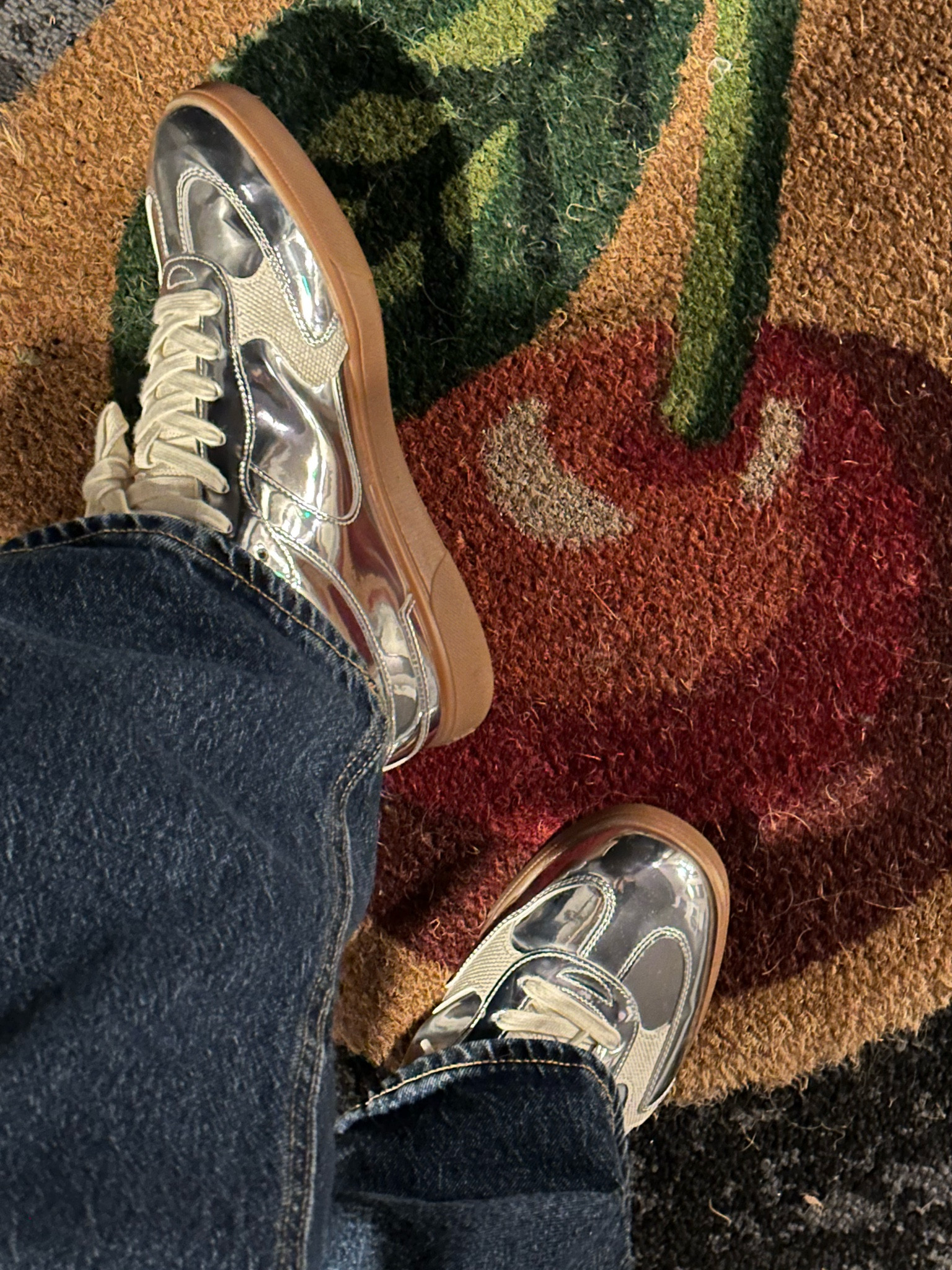 Silver sneakers ✨ #sneakers #silver 