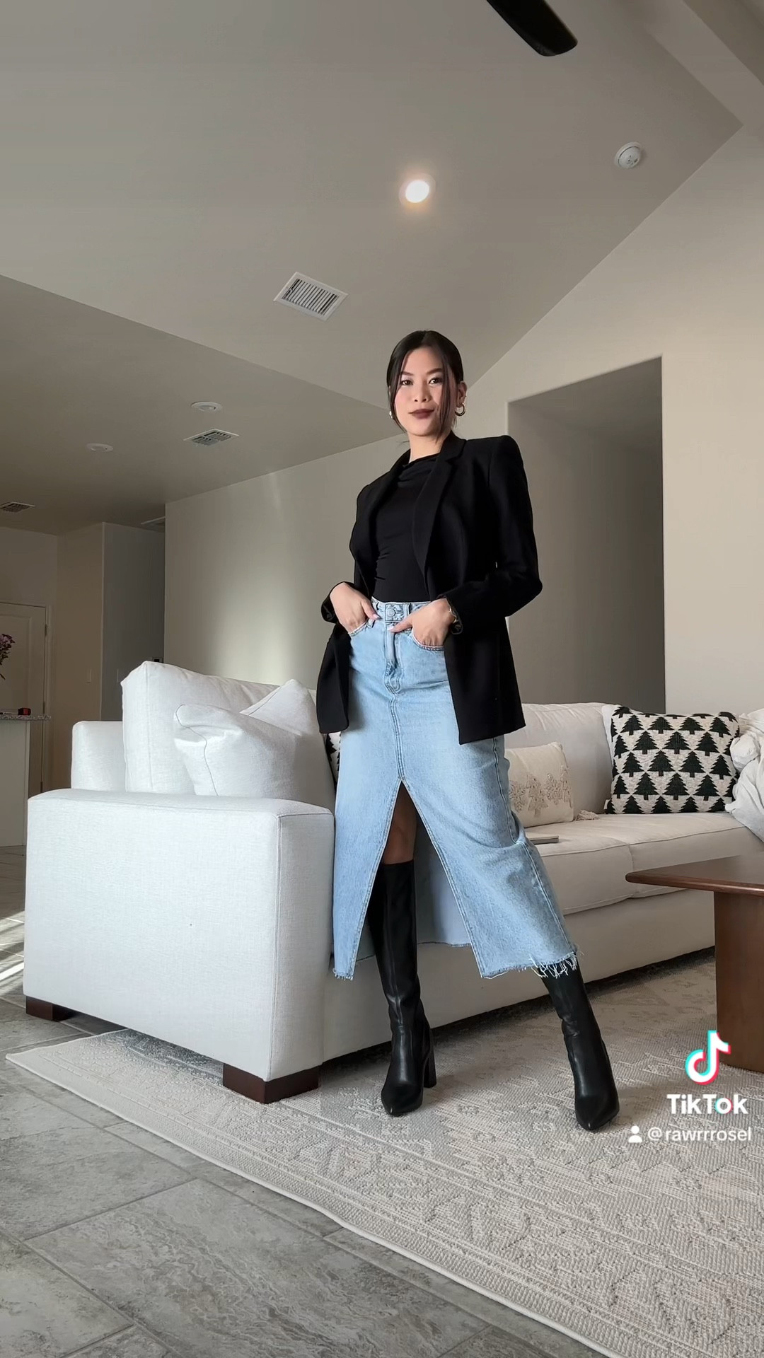ootd for petite girls ✅

#LTKSeasonal #LTKstyletip #LTKfindsunder100
