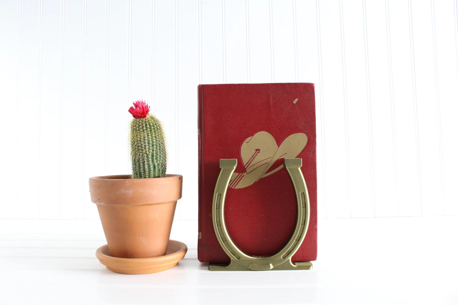 Horseshoe Bookend, 3D Printed Country Western Home Decor, Gifts for Cowboys and Cowgirls - Etsy | Etsy (US)