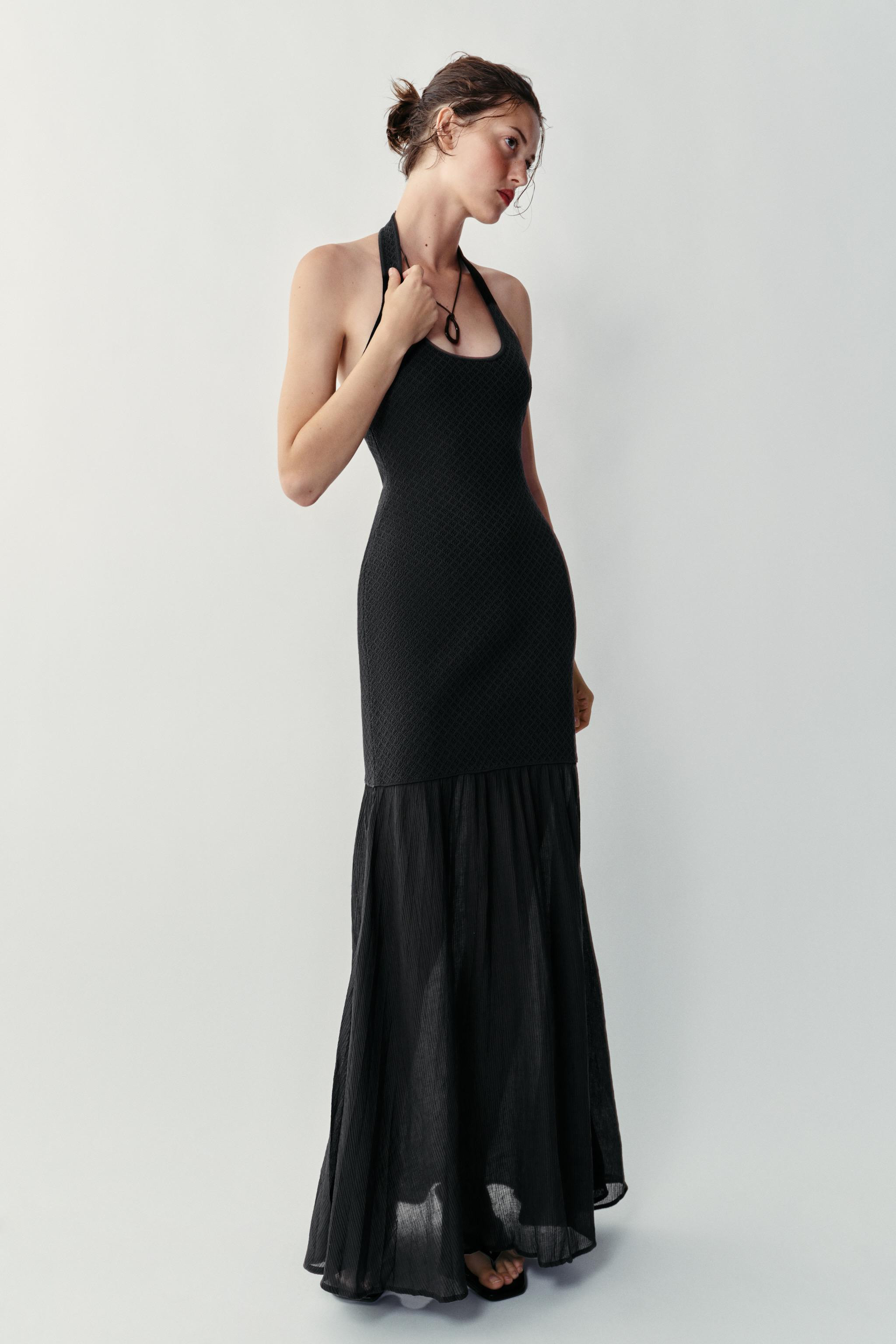 Altura modelo: 176 cmVestido largo de cuello halter con escote redondo y espalda descubierta. Dis... | Zara US