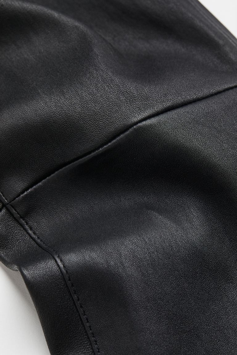 Leather leggings | H&M (UK, MY, IN, SG, PH, TW, HK)
