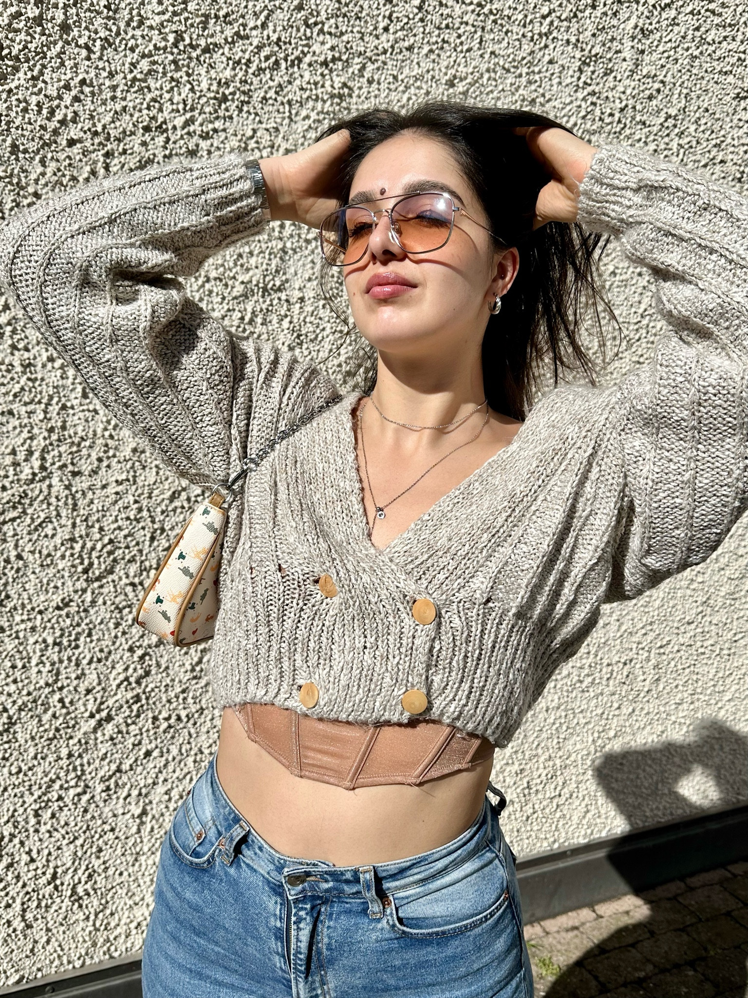 H&M corset, aviator sunglasses & mom jeans, Parfois logo shoulder bag, Vintage crochet jacket, Shein earrings, Casio watch 
#LTKch #LTKoutfits

#LTKcurves