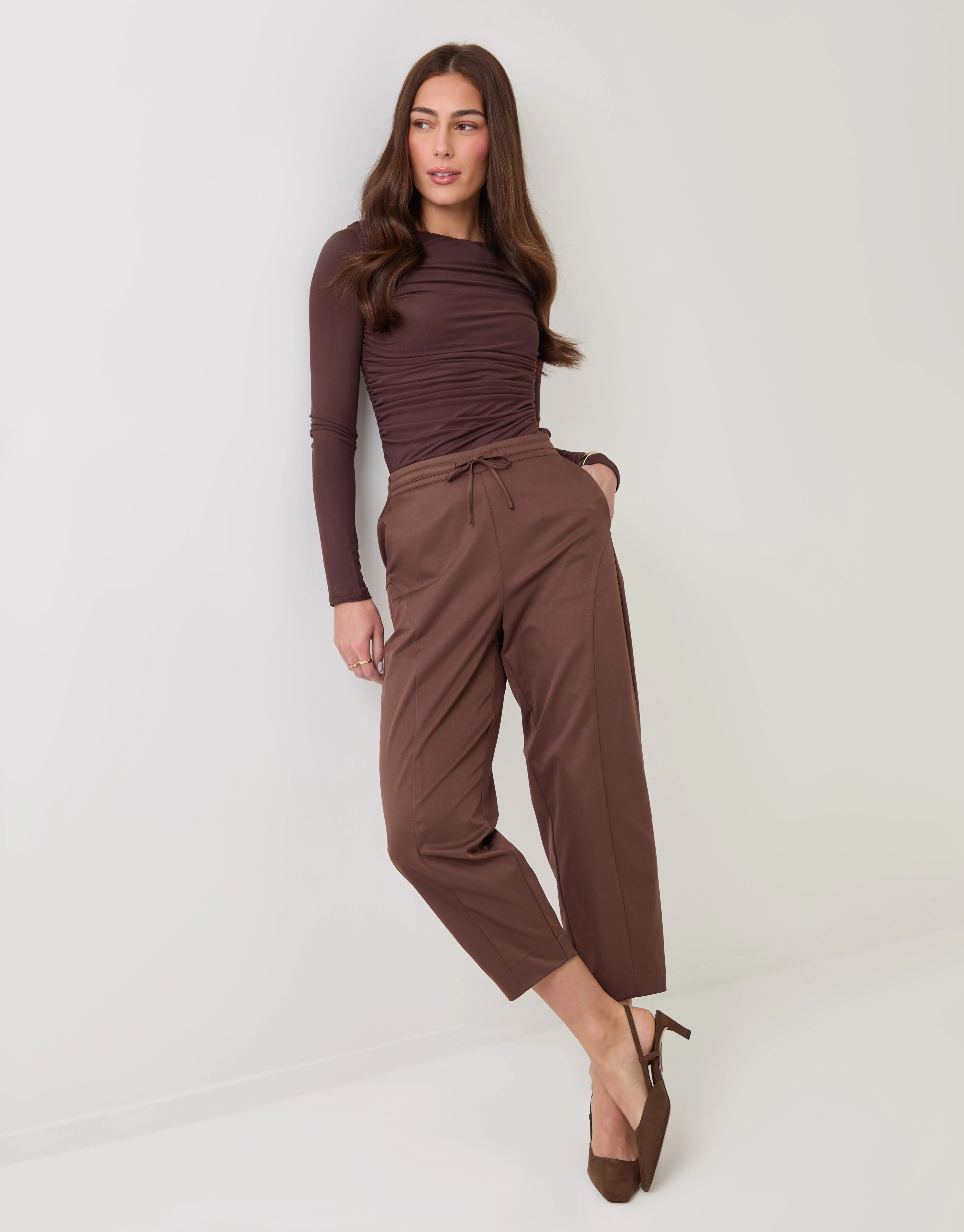 Curved Seam Barrel Leg Trousers in Brown | Threadbare UK