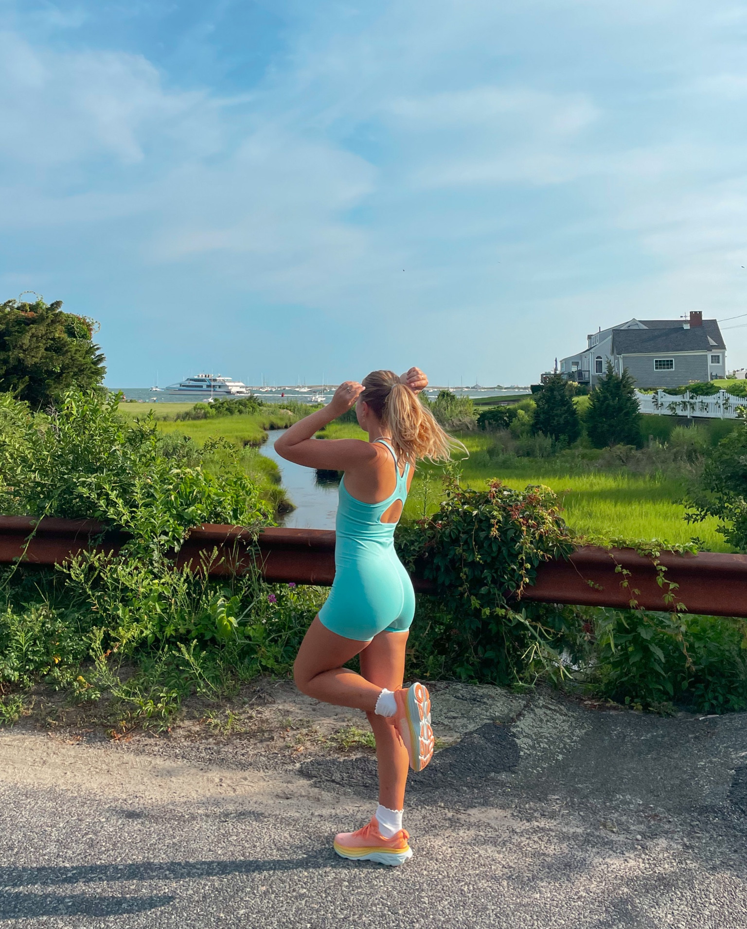 summer hot girl walk, exercise outfit inspo, one piece hokas 