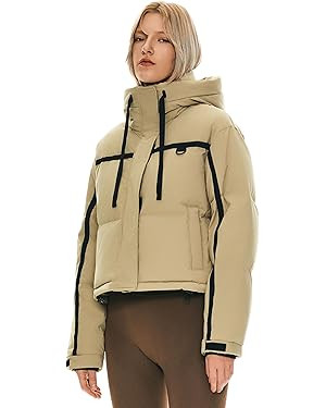 Orolay Women's Cropped Puffer Jacket Winter Quilted Short Down Coat Warm Hooded Zip Fashion Outer... | Amazon (US)