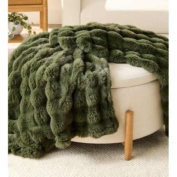 Better Homes & Gardens Green Bubble Faux Fur Ultra Soft Luxury Oversized Throw Blanket 50" x 72",... | Walmart (US)