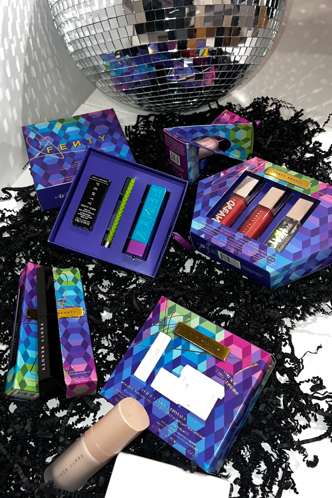 Fenty Beauty holiday gift sets are FIRE ❤️‍🔥 

#LTKHoliday #LTKSeasonal #LTKbeauty