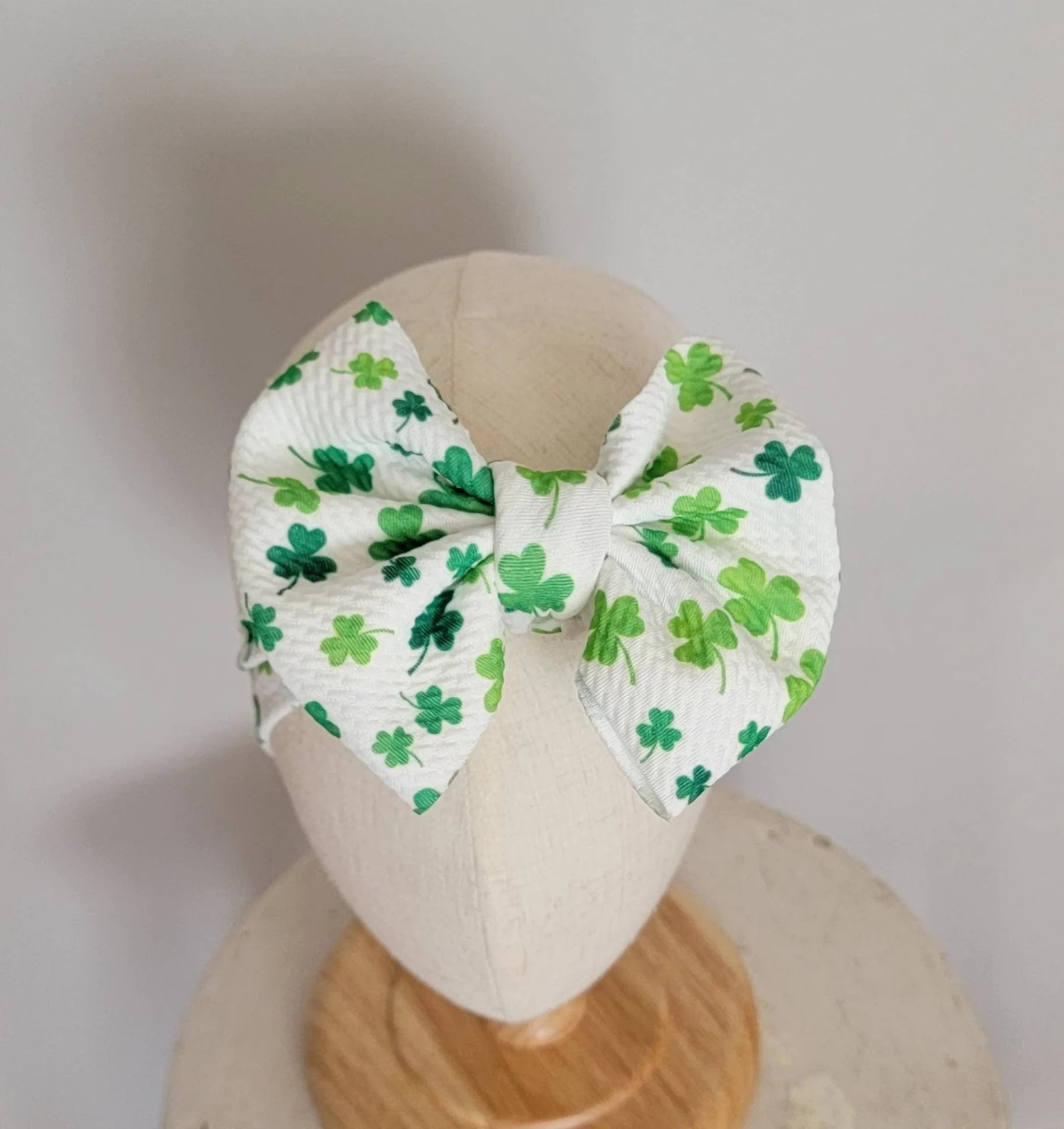 Shamrock Knit Hair Bow - Headwrap - Clip - Pigtail - Headband - Saint Patrick - Clover - Good Luc... | Etsy (US)