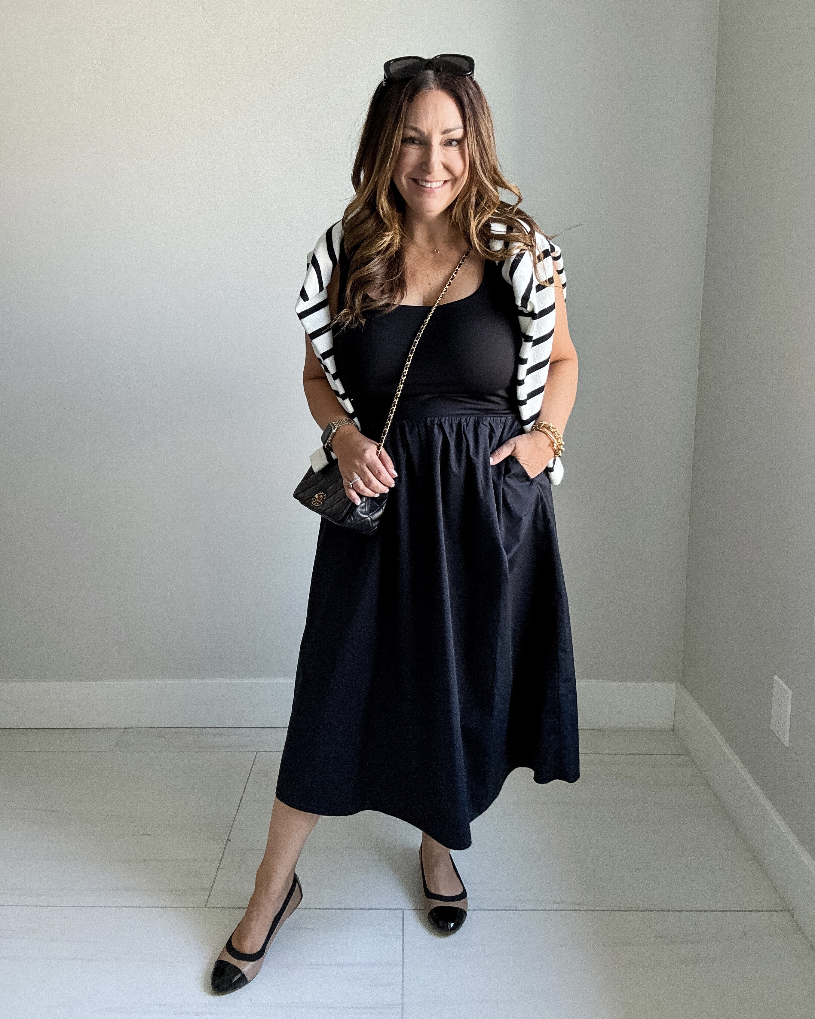 @spanx SPANXsmooth™ Jersey Scoop Neck Tank Midi Dress is the perfect work to weekend to vacation staple! It has double-layer jersey top & 100% Supima® cotton skirt for that perfect comfy yet chic style → plus pockets! Comes in 3 colors XS-3X

 New customers use code RYANNEXSPANX for 15% off and free shipping. #SpanxPartner

  

 

#LTKMidsize #LTKOver40 #LTKWorkwear