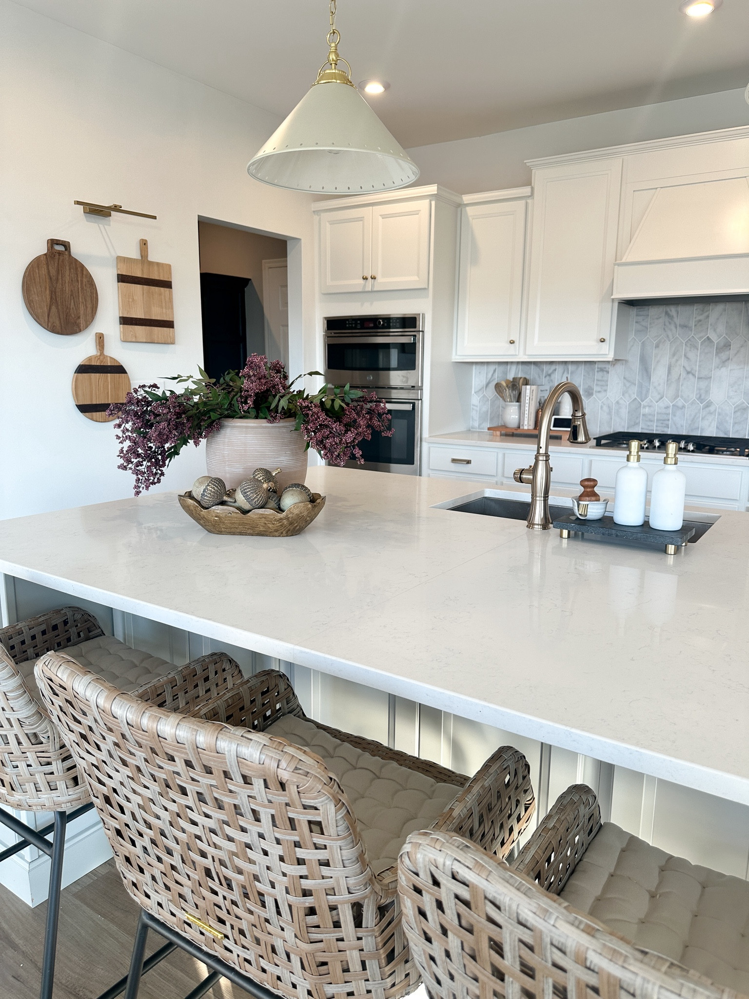 Kitchen, soap dispenser, Bailey woven stool, fall decor, cutting boards

#LTKFallSale #LTKHome #LTKSeasonal