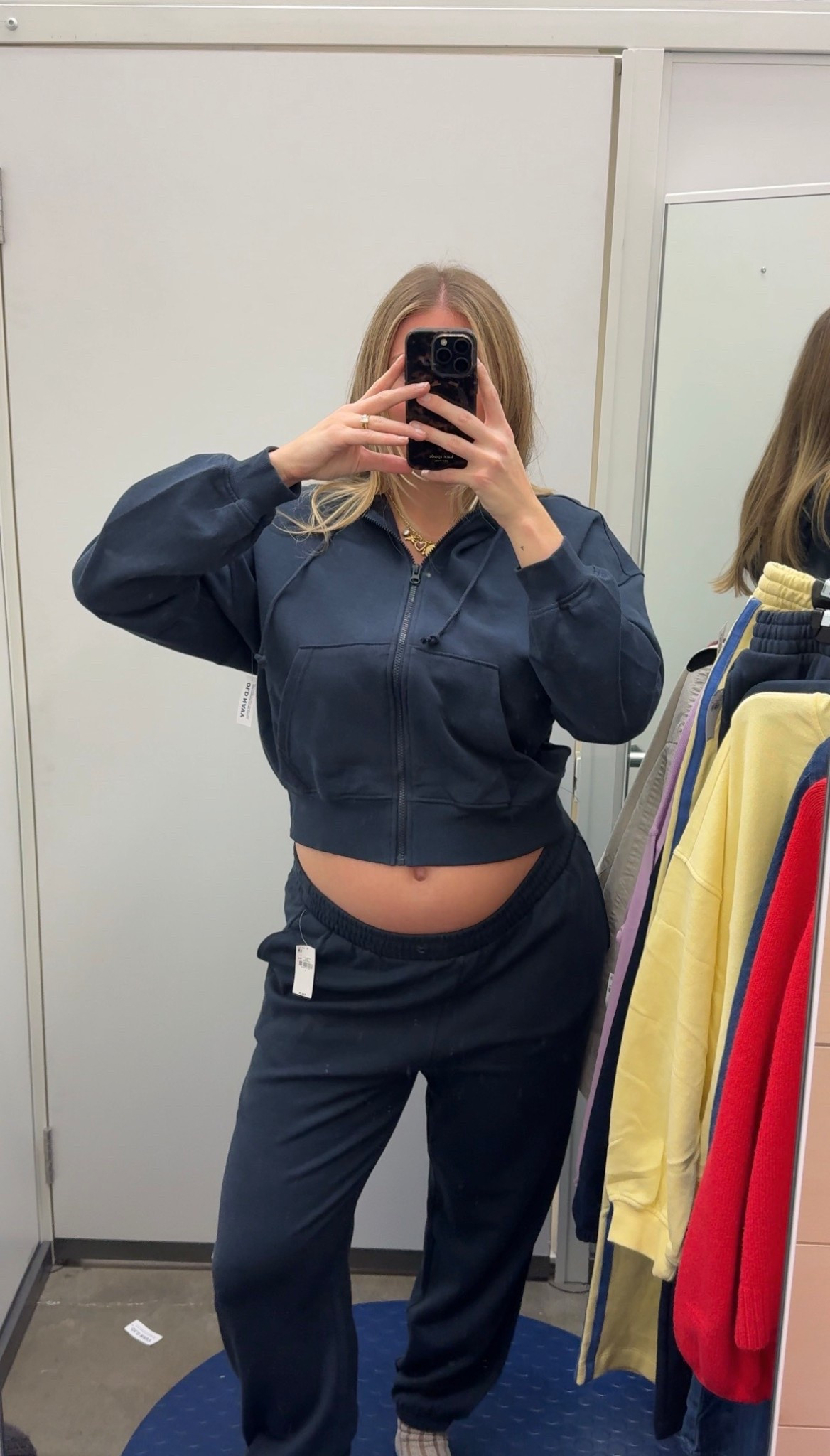 perfect navy sweat set I grabbed for postpartum! 🎀

#LTKmomlife #LTKootd #LTKBump