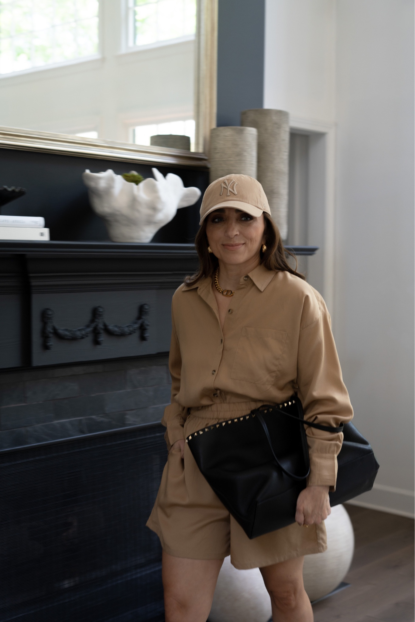 Get ready to have your mind blown with this gorgeous matching set from Amazon! We love it in black and travertine (and can imagine a million outfit possibilities!)


#LTKWorkwear #LTKFindsUnder100 #LTKStyleTip