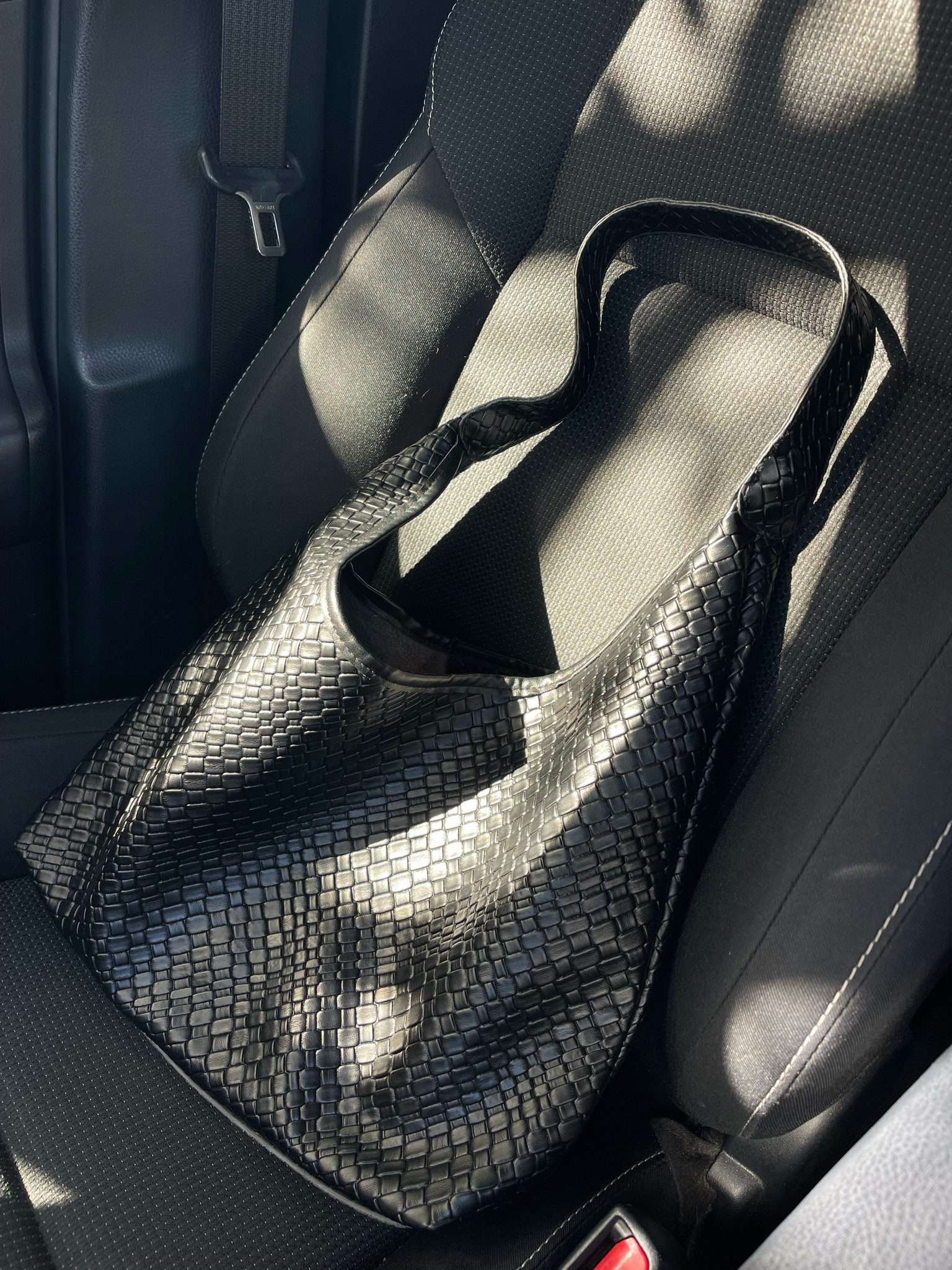 Black every day purse for all year round! 

#LTKFindsUnder50 #LTKStyleTip #LTKItBag