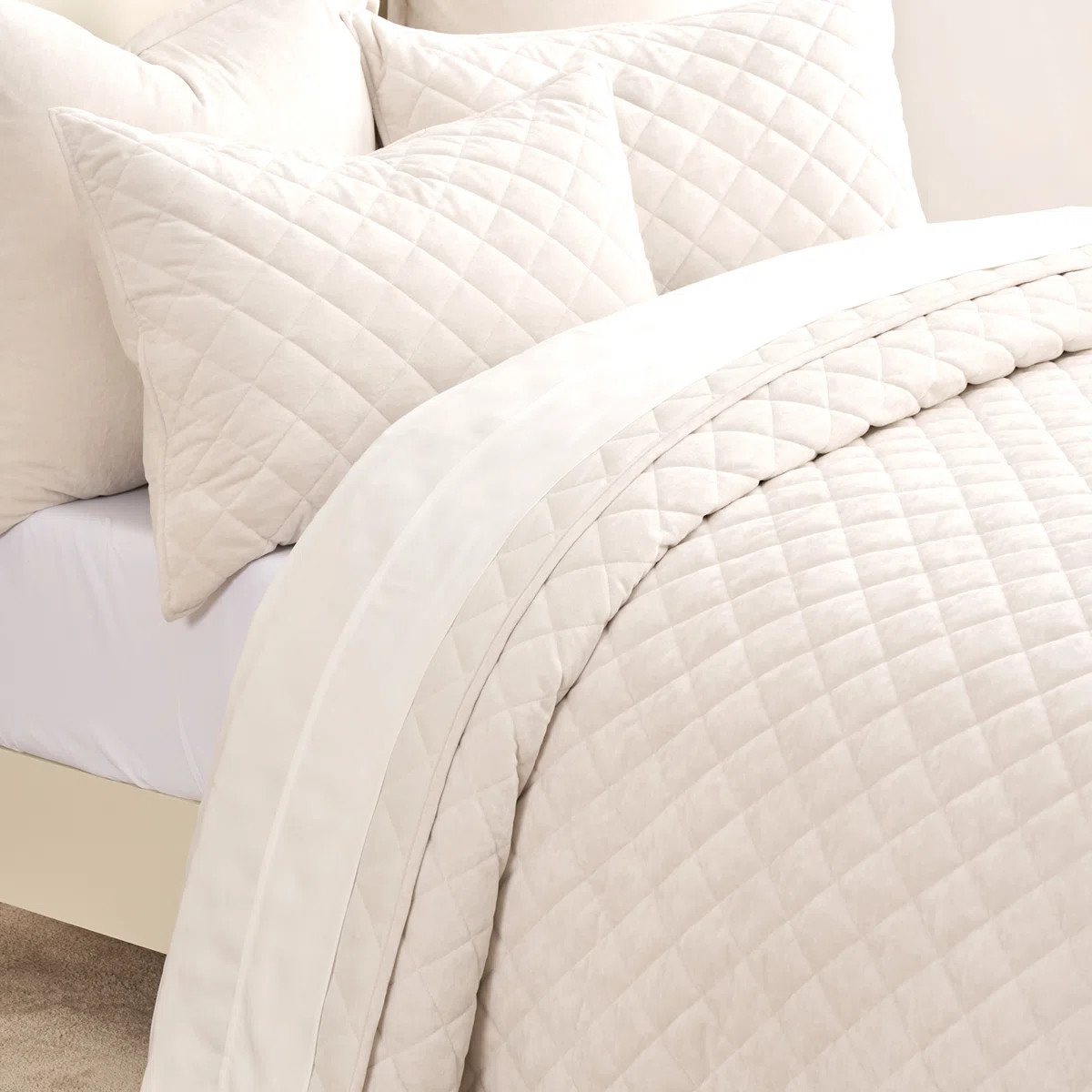 Luxury Diamond Crushed Velvet Quilt Set | Wayfair North America
