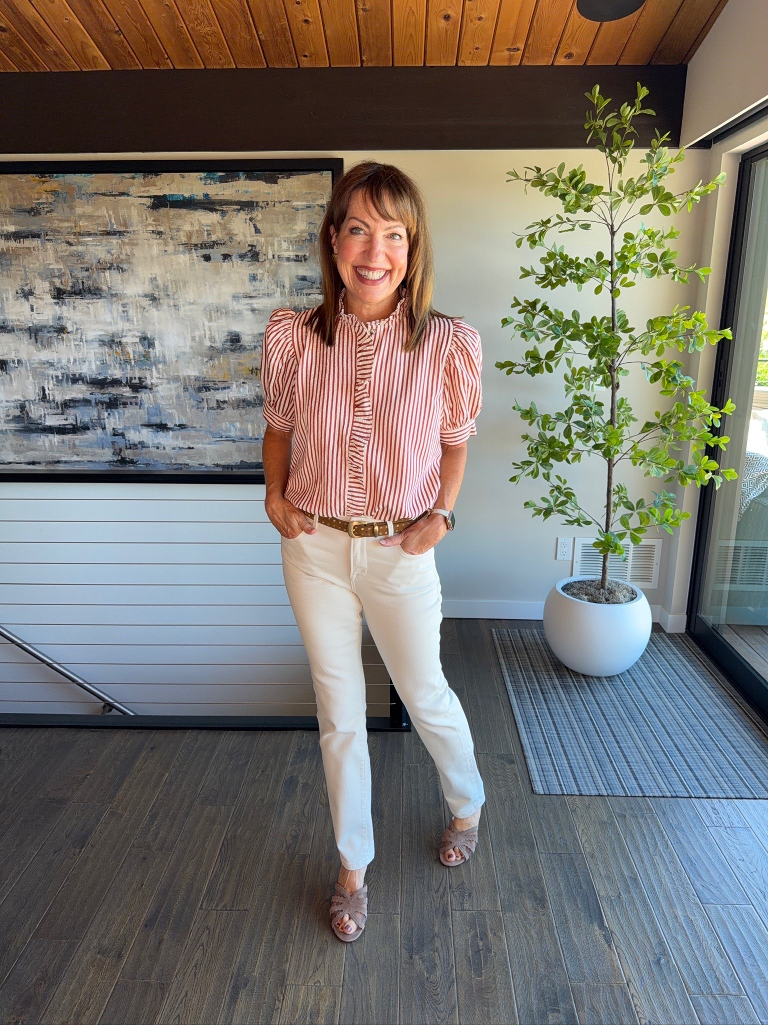Pretty and preppy top from @Avara ! So cute with white jeans and simple sandals!

#LTKgrwm #LTKootd #LTKSeasonal