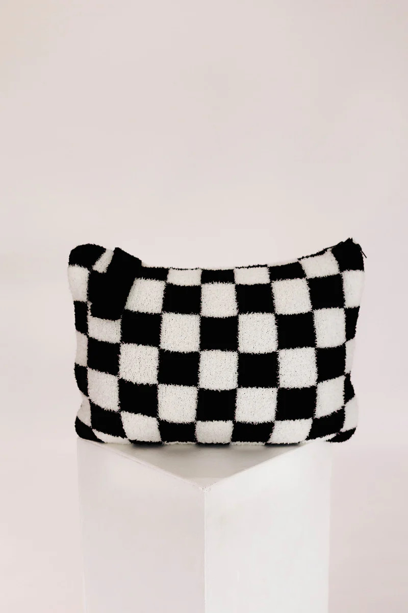 Black Check Quillow (50*60) | Staykation