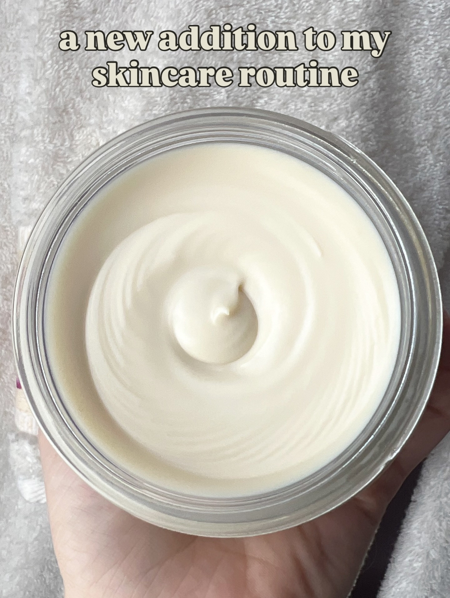 this is your sign to indulge in a new body care routine ✨ this body butter is one of those products that actually makes body care feel intentional 🤍 the texture is thick, melts into my skin, and leaves my body feeling hydrated, smooth, and moisturized all day

i love the osea undaria algae body butter for daily moisture, especially after showering or shaving when my skin wants extra support 🤍  it’s one of those staples that makes your whole routine feel more elevated without trying too hard

✨ shop this body butter via the link in my stories and story highlight “beauty” 

#osea #oseabodybutter #bodycarefavorites #luxebodycare #glowingskinroutine @oseamalibu 

tags: osea undaria algae body butter review osea body butter osea skincare body care routine hydrating body moisturizer luxury body care clean beauty body products best body butter for dry skin post shower body care