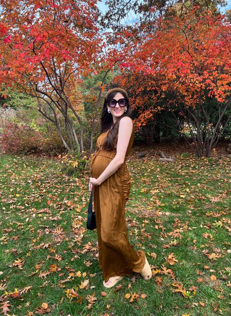 The absolute prettiest jumpsuit that’s comfy, bump friendly and perfect for those holiday events is available @pinkblushmaternity 🤰 🍁 I was so incredibly comfy in this all day and the material looks and feels so fancy! 

#LTKHoliday #LTKsalealert #LTKbump