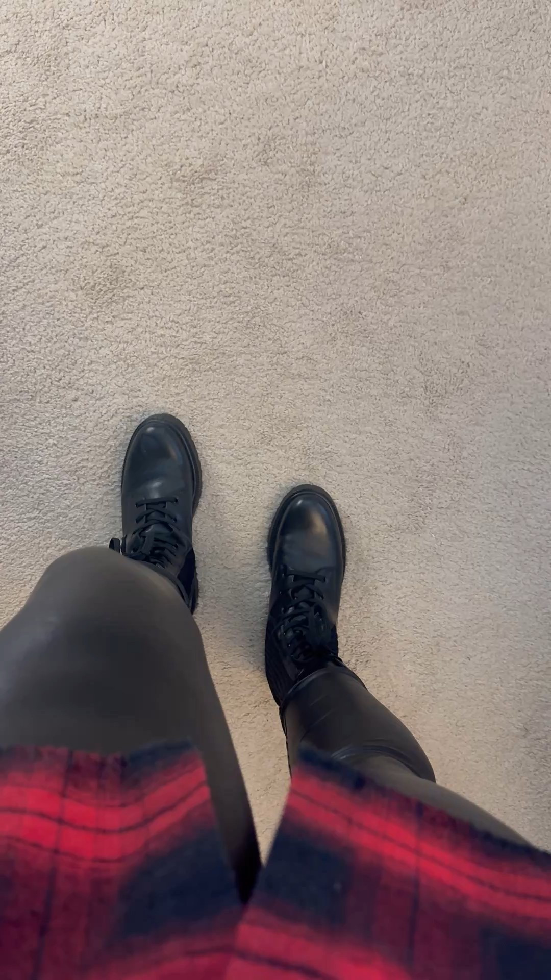 Causal hump day outfit ! Flannel shirt, leather leggings and combat boots! The seasons are still confused 
#fakefall #Realtorlife 🤪



#LTKStyleTip #LTKWorkwear #LTKSeasonal