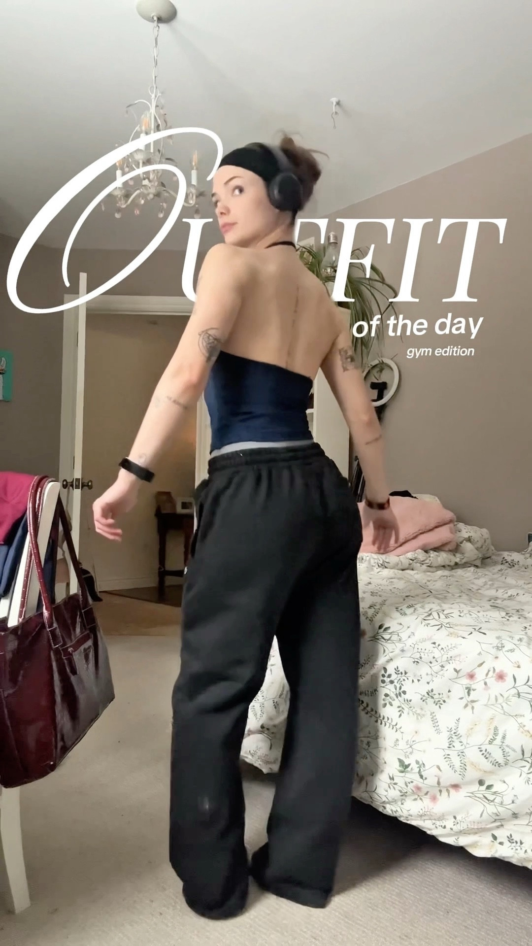 Gym OOTD - backless upper body outfit 🖤
My go-to upper body gym outfit when I want something flattering but still practical. I love a backless top for training days - breathable, supportive, and perfect for showing back definition while lifting.
Shop my exact upper body outfit below - ideal for back day, lifting days, and everyday activewear.


upper body gym outfit • backless gym top • gym OOTD • workout outfit women • back day outfit • gym girl style • breathable activewear • fitness fashion



#LTKfitness #LTKcanada #LTKsale