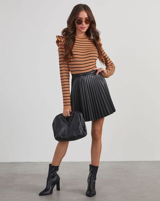 Vixen Pleated Faux Leather Mini Skirt | VICI Collection