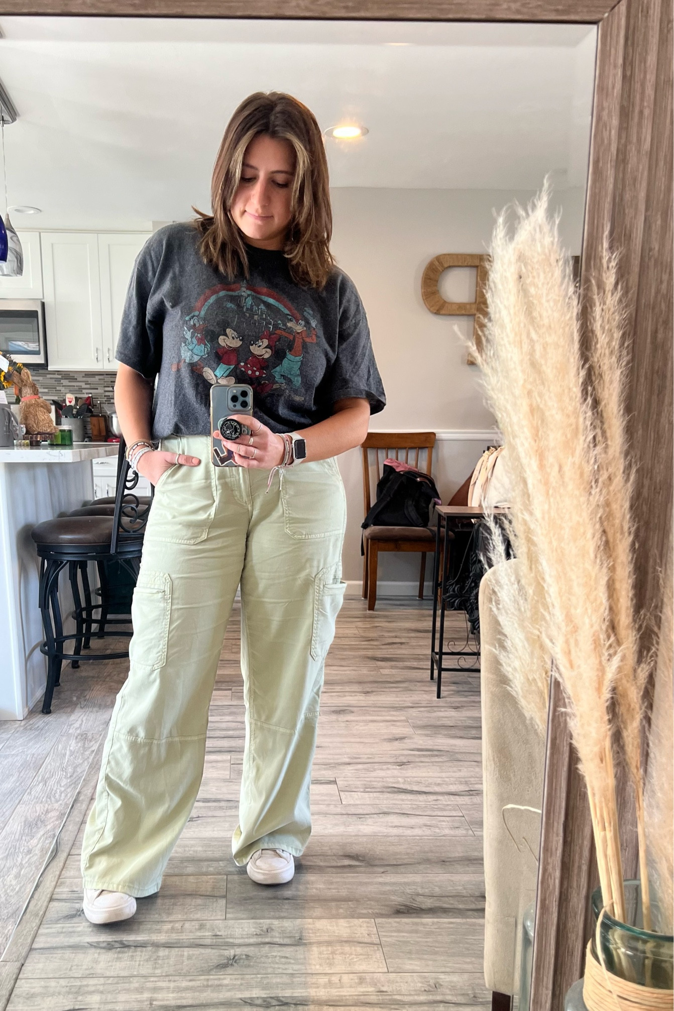 Airport outfit 
Cargo pants from Aerie
Shirt from Disney 
Converse 

#LTKSeasonal #LTKcurves #LTKunder50