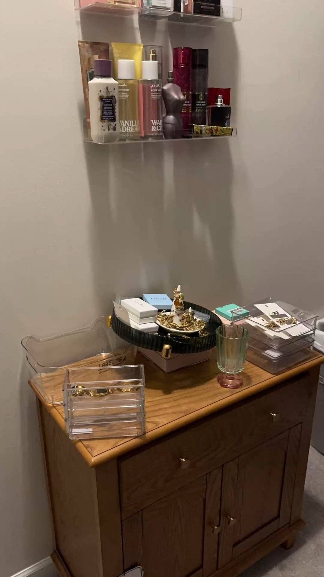 Just a little motivation if it’s needed. I got this great chest from Marshall’s on clearance for my closet. The plan is for it to hold my jewelry and sunglasses. Still a work in progress, but I’m happy so far.

#homeorganization #homestorage #closetorganization #closetstorage #jewelrystorage #jewelryorganization #accessrorystorage



#LTKstorytime #LTKHome