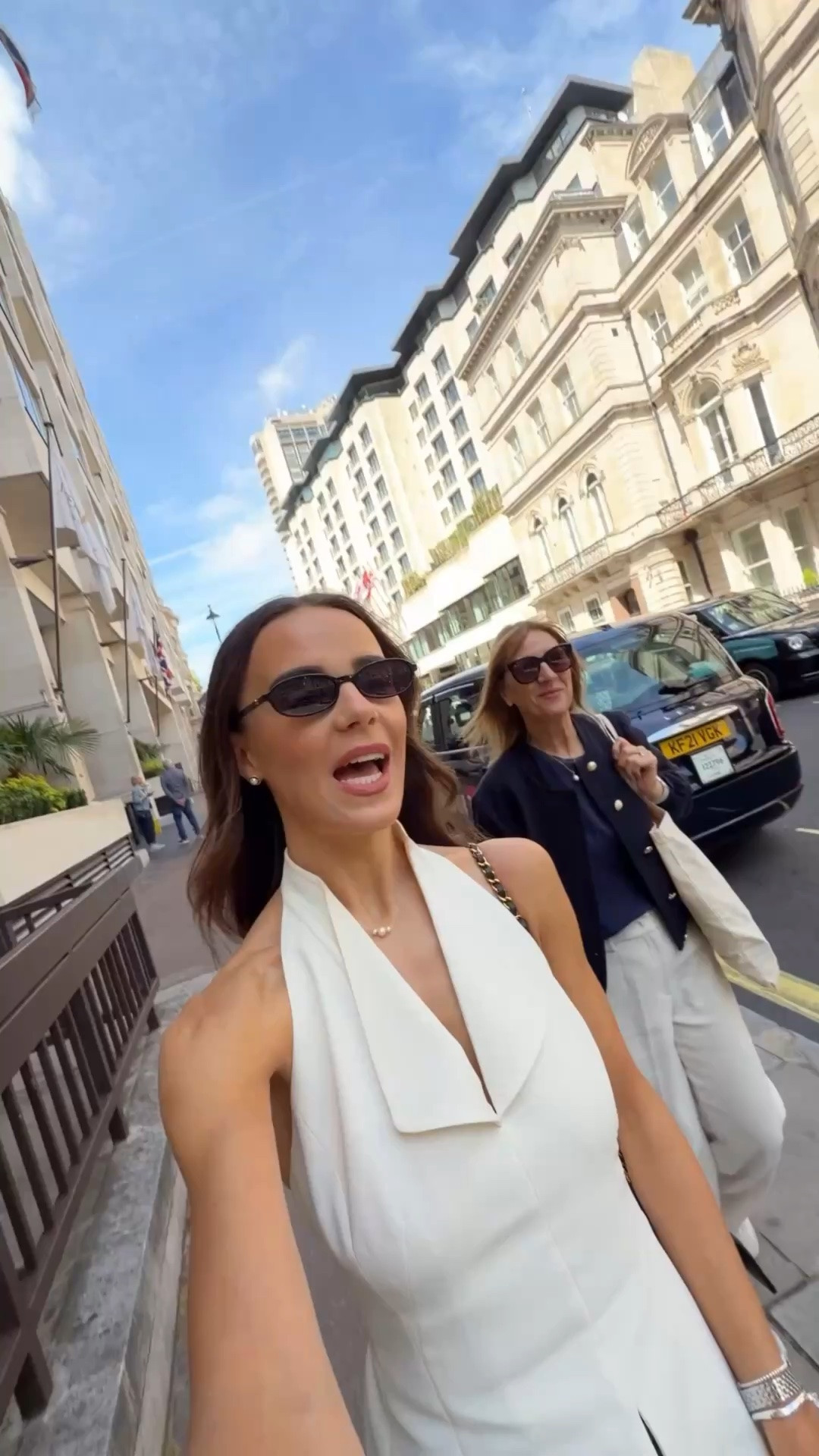 Come shopping in London with me 🤍 my top is Karen millen and you can use my code KMEM15 for discount ☺️

#LTKsummer #LTKspring #LTKjeans