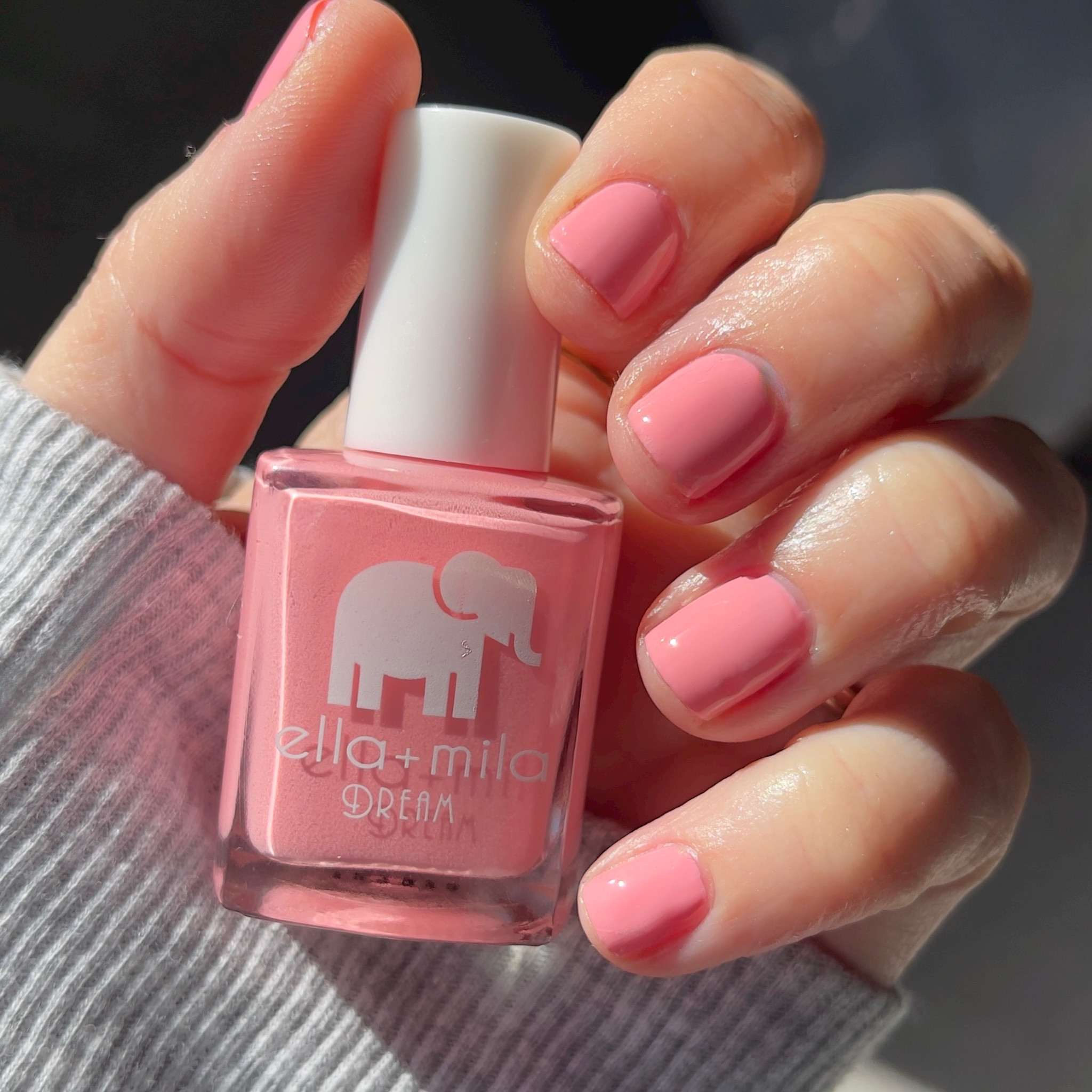 Soft pink nails, coquette aesthetic, Ella + Mila, nail inspiration, spring nails, quick dry top coat 

#LTKbeauty #LTKstyletip