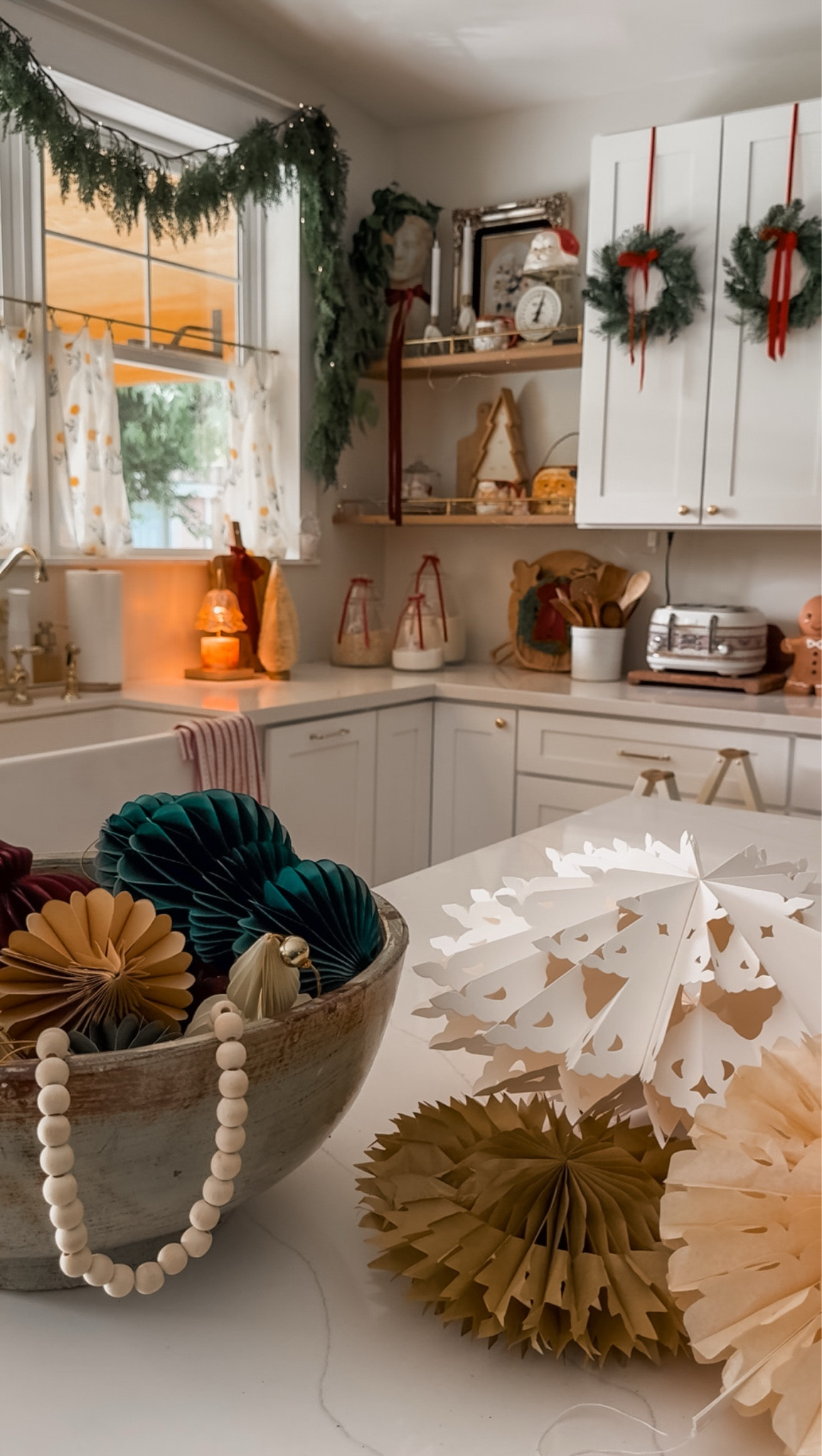 Adding vintage honeycomb ornaments and 3D snowflakes to your garland is the easiest way to make it feel playful, cozy and full of Christmas magic.
🤍🎄✨



#LTKHoliday #LTKSeasonal #LTKHome