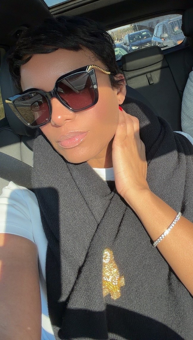 Oh how I love these sunglasses. They are chic, elegant and dark enough for glaring winter sun 

#LTKootd #LTKTravel #LTKdayinmylife