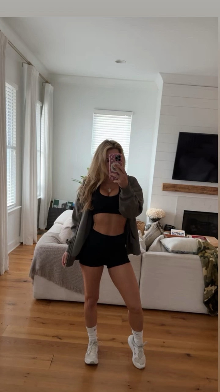 I absolutely love athletic wear i rarely want to wear anything else  

#LTKCyberWeek #LTKfitness #LTKstyletip