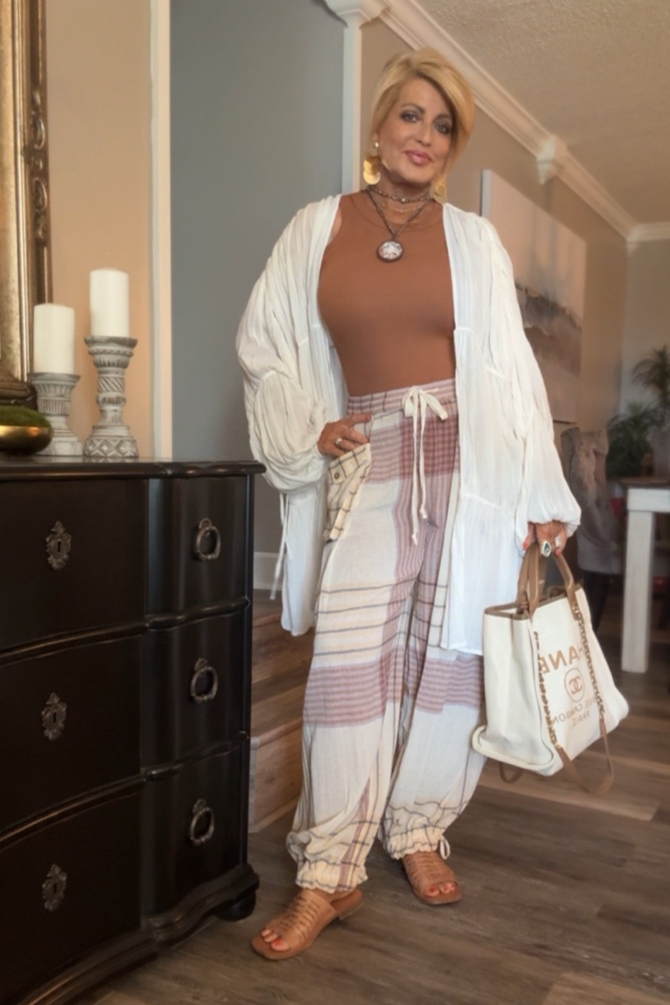 Duster/one size 
Tank/med
Pants/med

#LTKShoeCrush #LTKStyleTip #LTKTravel