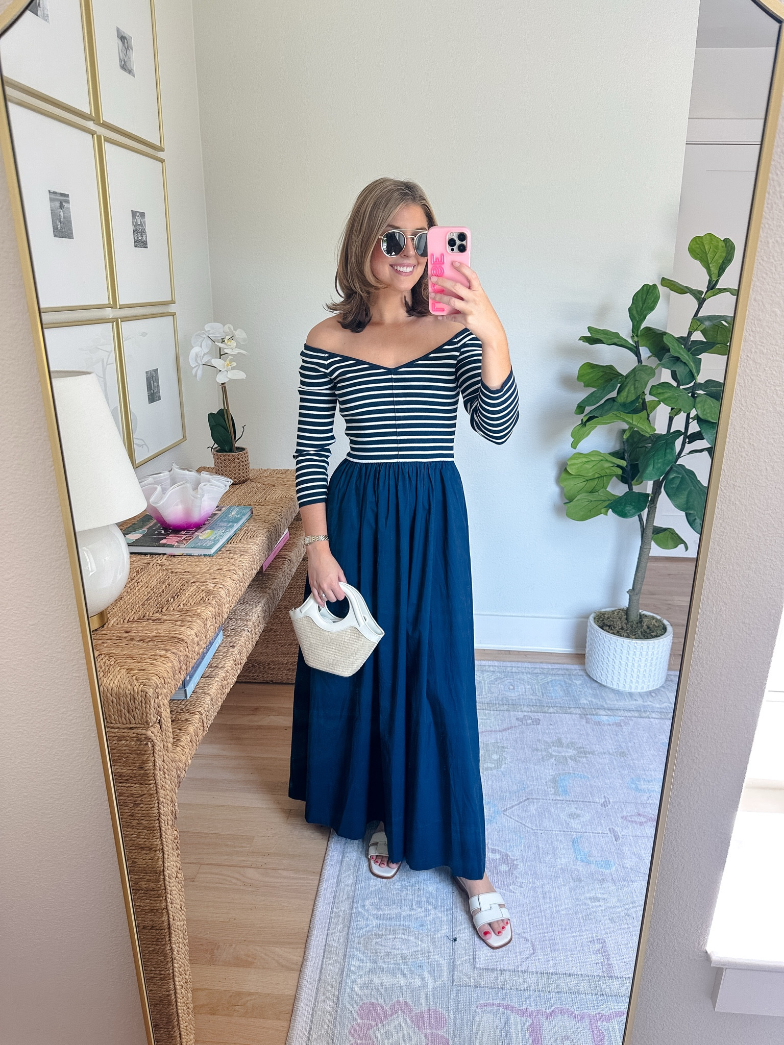 Classic navy midi! Wearing a S