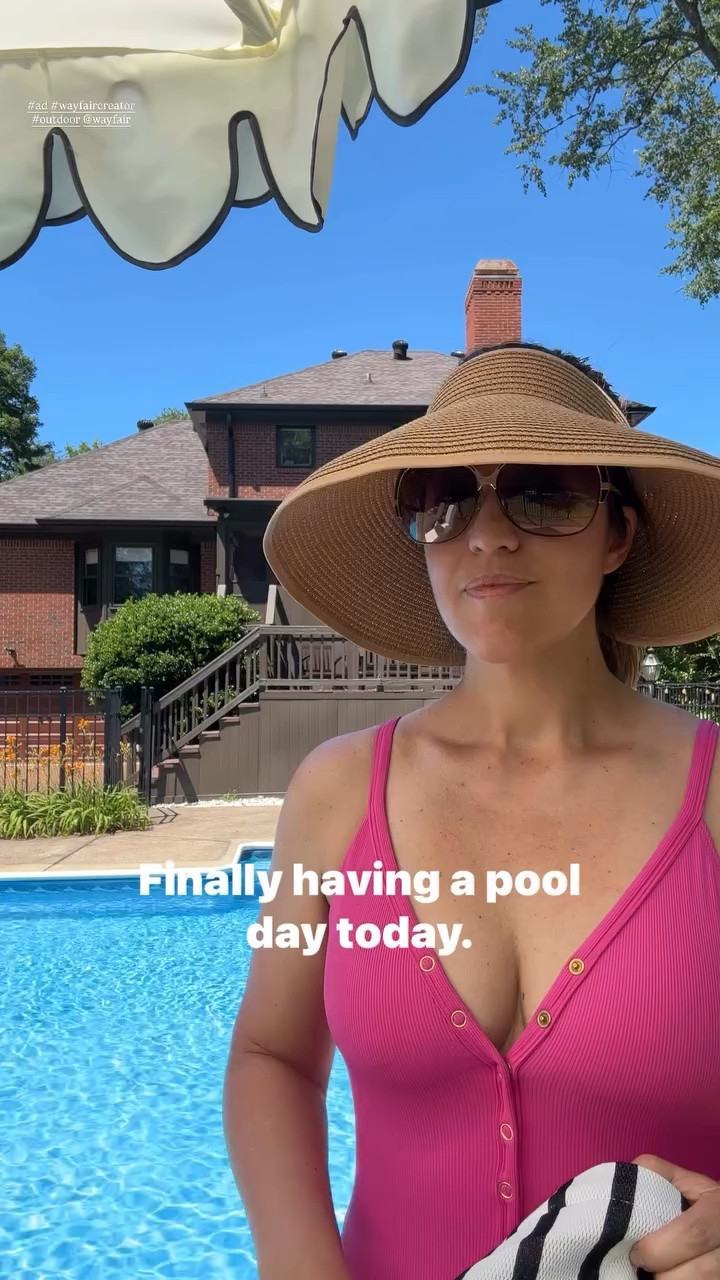 Obsessed with the stripes on this new pool sling! It was leather piping and clips to clip to another one too - perfect for a pool or even a lake day! 

#wayfaircreator #outdoor @wayfair

#LTKSeasonal