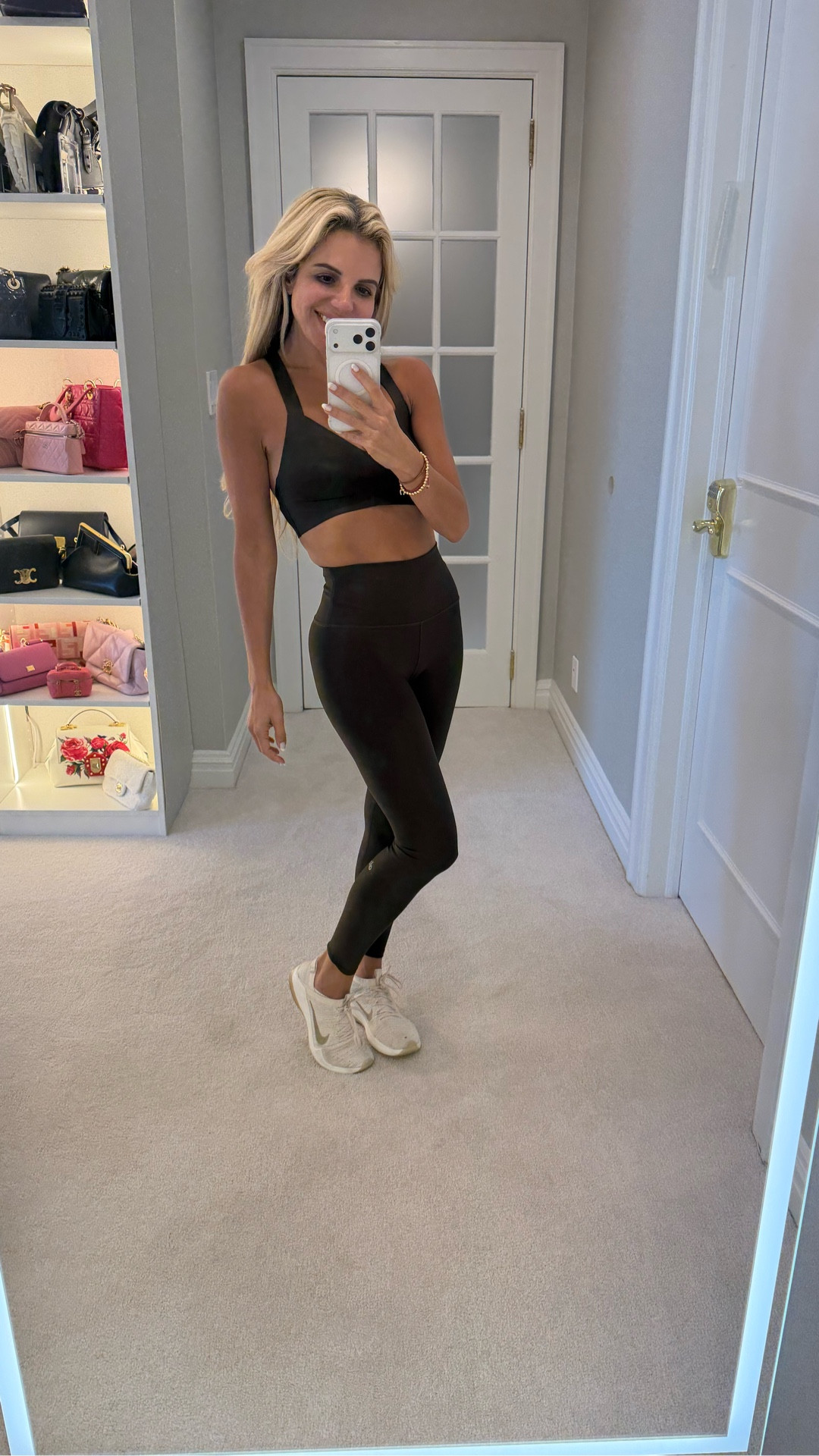 Workout fit🤎

Alo, activewear, workout, fall fashion, fall outfitts#LTKStyleTip 

#LTKActive #LTKFindsUnder50