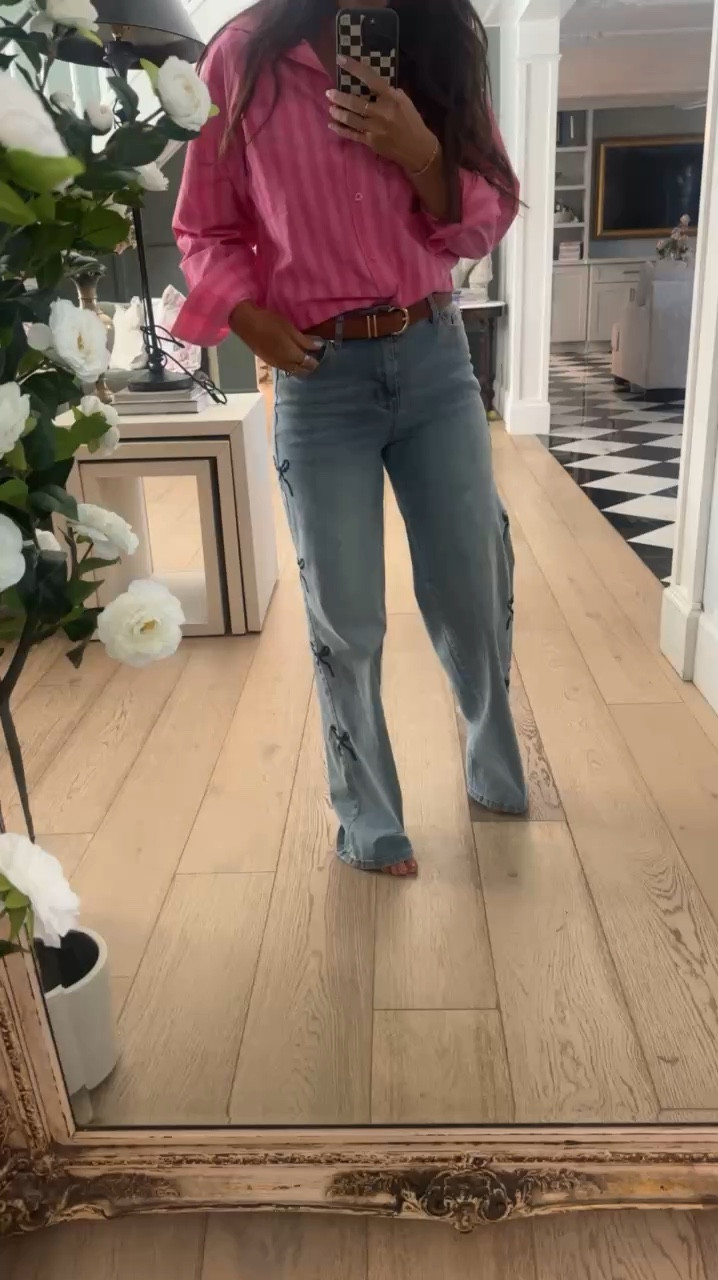 These bow pants are soo cute! The come in denim and black and fit true to sizee

#LTKSeasonal #LTKStyleTip #LTKFindsUnder50