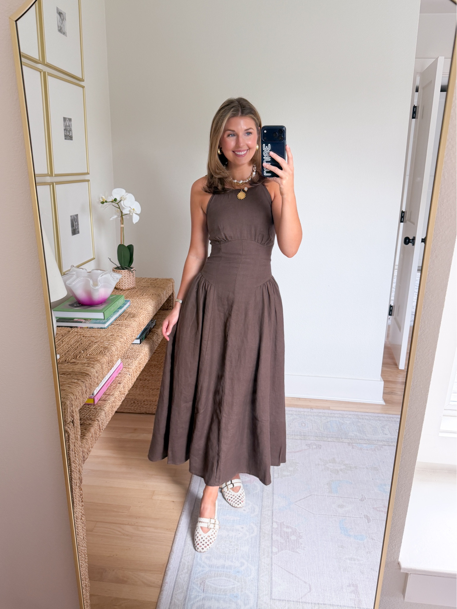 Brown linen mini for summer! Wearing a S