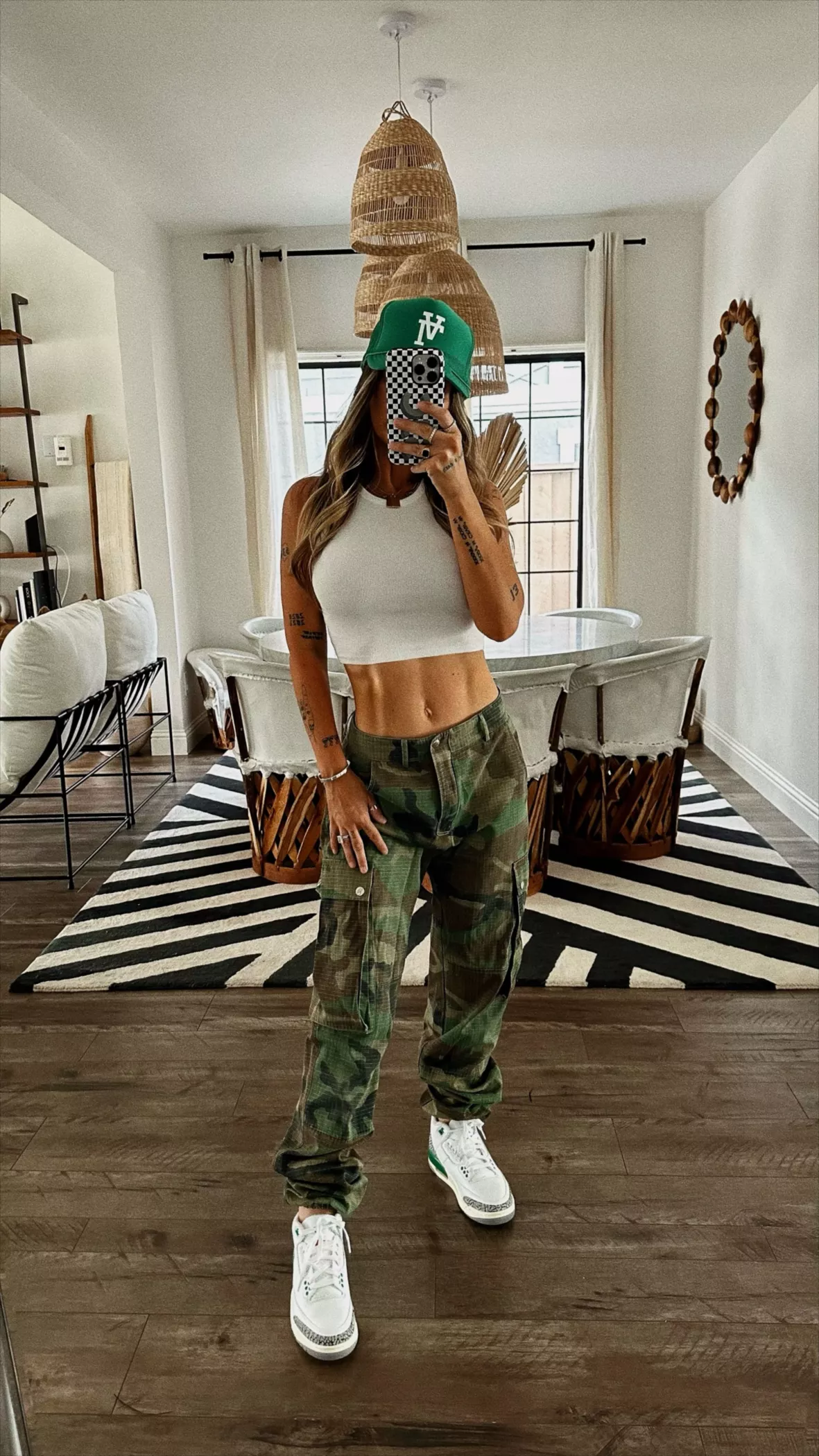 How to style green army pants