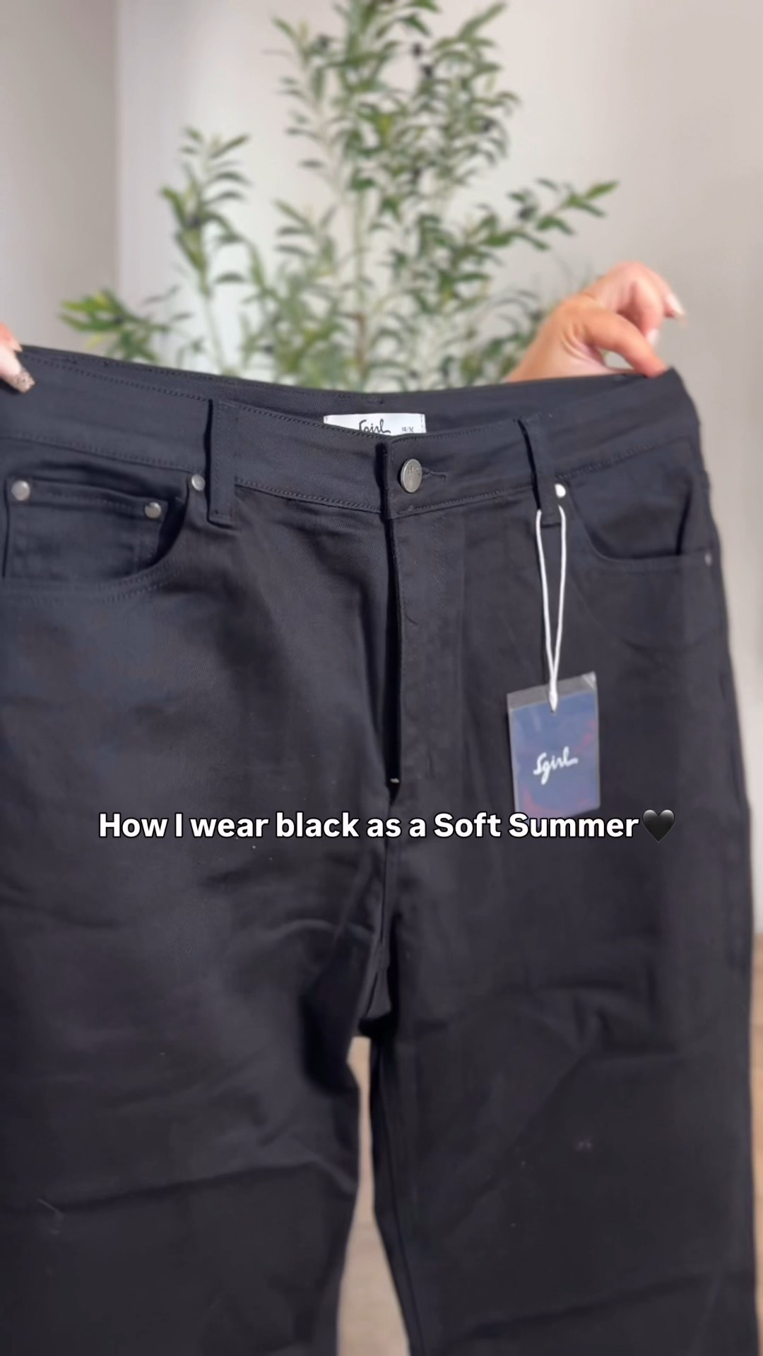 
The trick to wearing black as a Summer is to break it up. By adding a brown belt at the waist, all black away from my face and adding a natural, earthy element!

#LTKgrwm #LTKootd #LTKMidsize