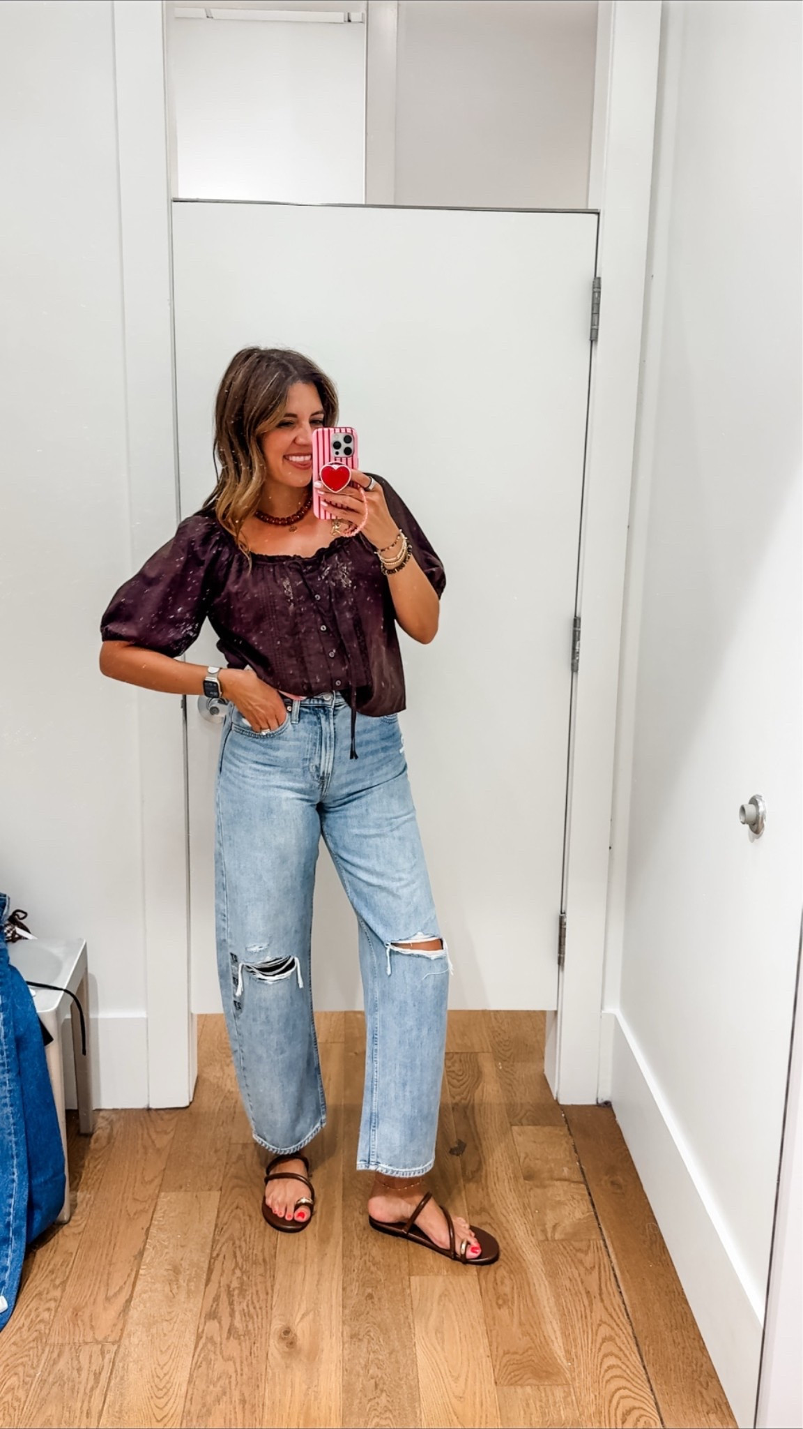 Gap jeans only $26 right now!! 🤯 In a size 27/4. Small top. I’m 5’7”

#LTKTall #LTKOver40